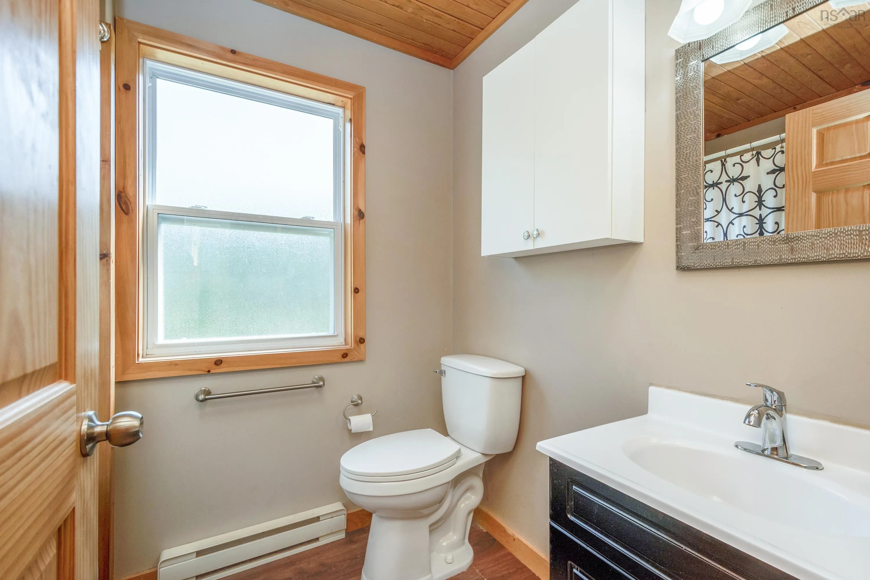 101 Forest Heights Road, Vaughan, NS B0N 2T0, 2 Bedrooms Bedrooms, ,1 BathroomBathrooms,Residential,For Sale,Forest Heights,202519330