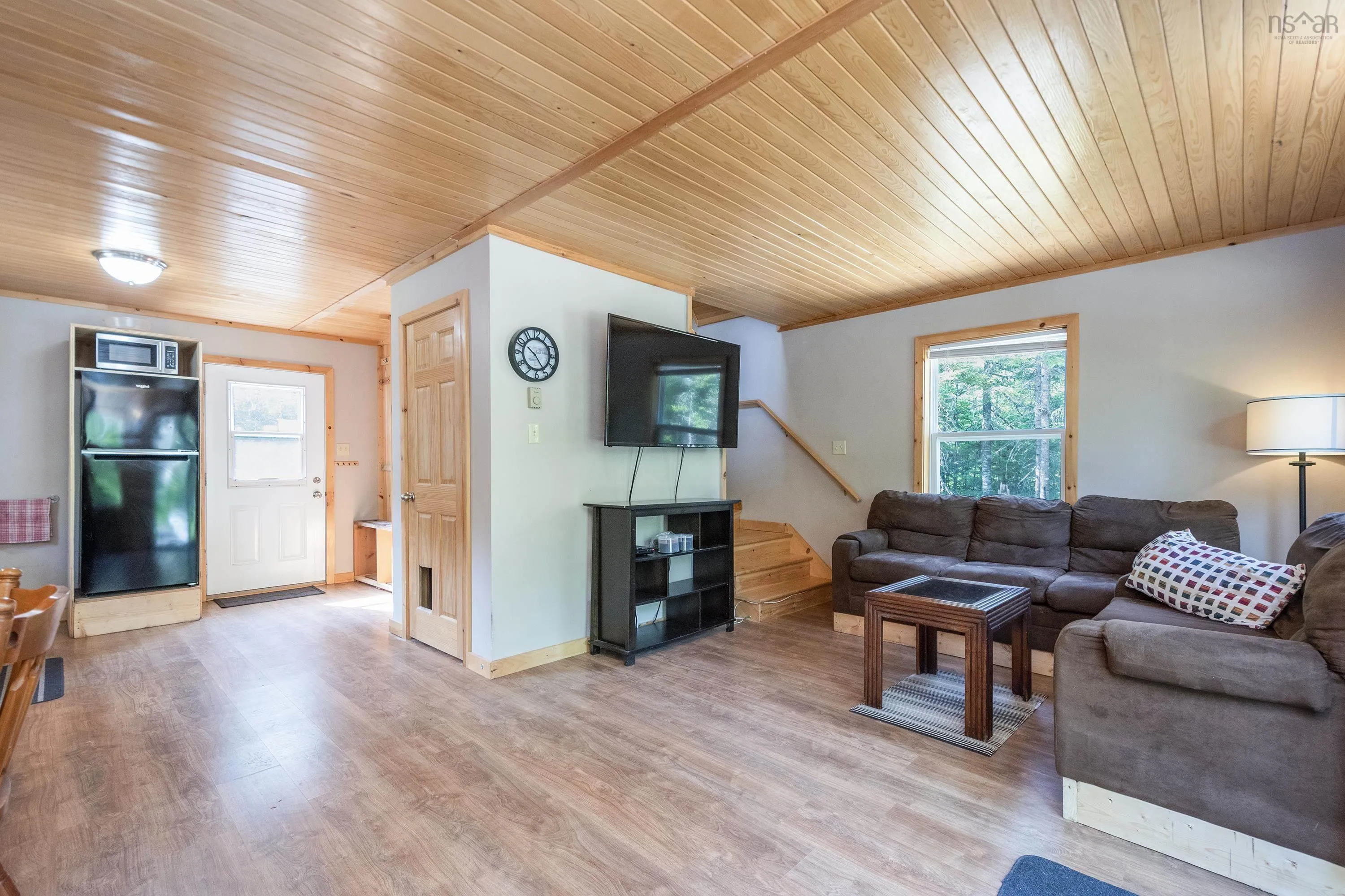 101 Forest Heights Road, Vaughan, NS B0N 2T0, 2 Bedrooms Bedrooms, ,1 BathroomBathrooms,Residential,For Sale,Forest Heights,202519330