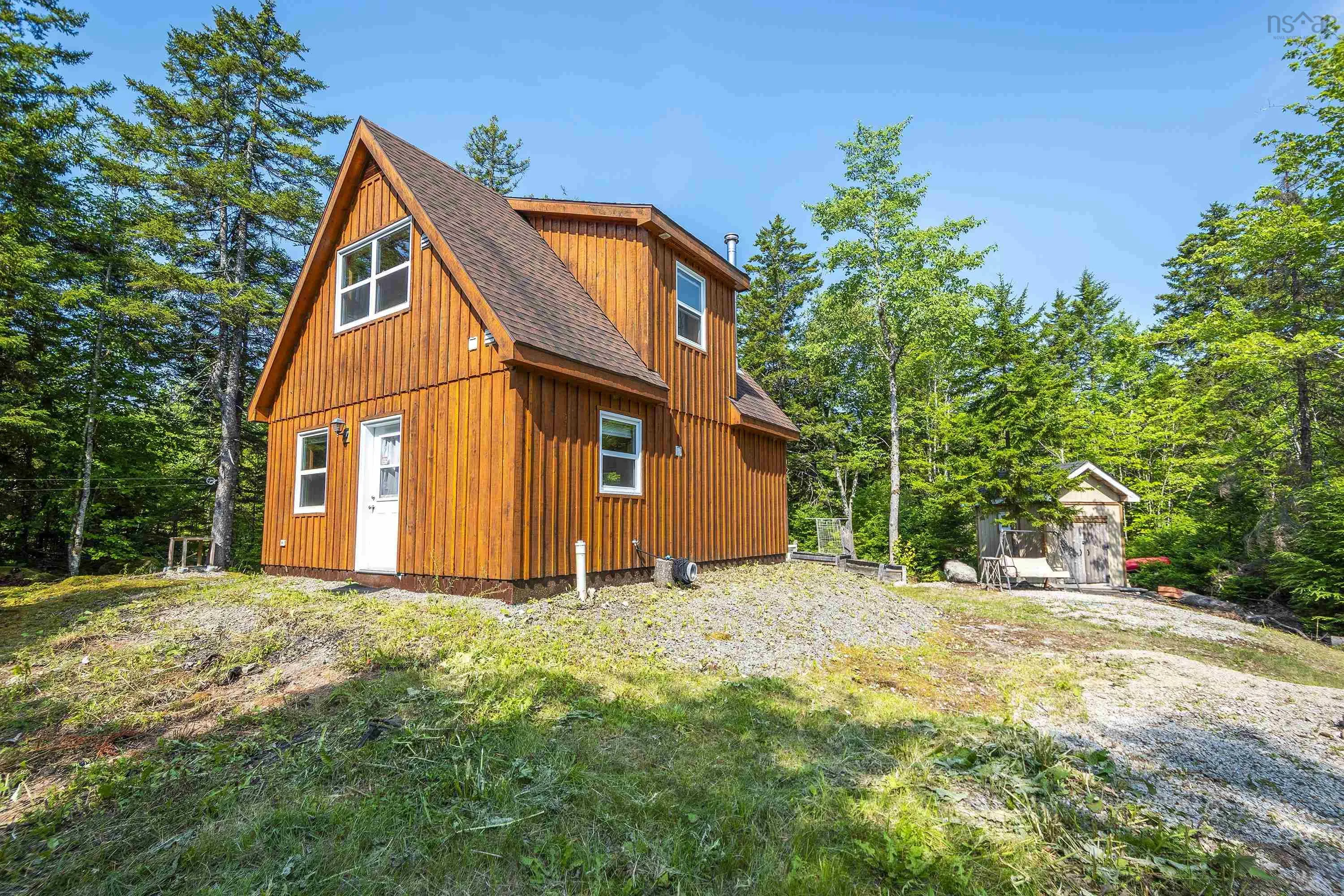 101 Forest Heights Road, Vaughan, NS B0N 2T0, 2 Bedrooms Bedrooms, ,1 BathroomBathrooms,Residential,For Sale,Forest Heights,202519330