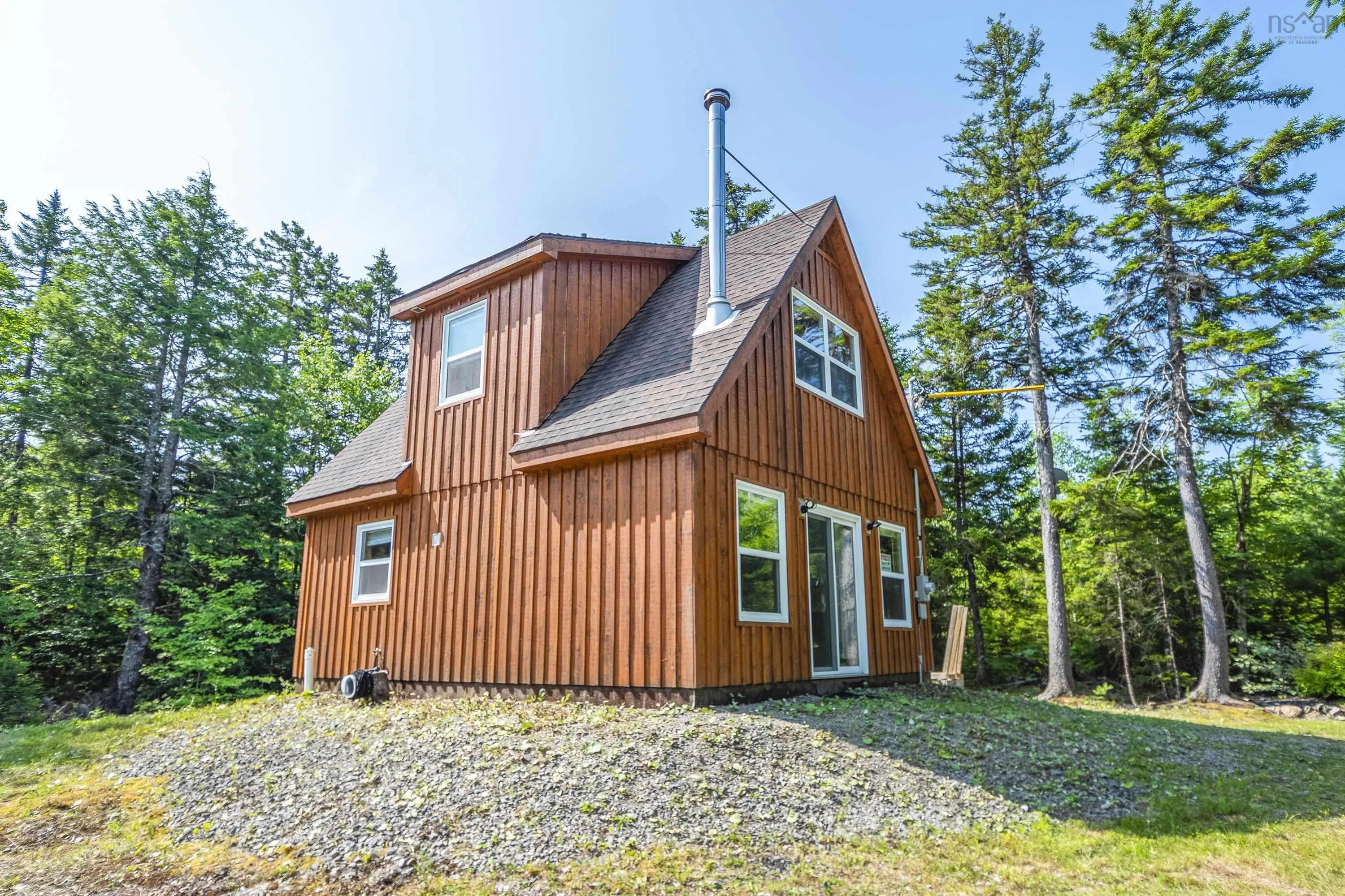101 Forest Heights Road, Vaughan, NS B0N 2T0, 2 Bedrooms Bedrooms, ,1 BathroomBathrooms,Residential,For Sale,Forest Heights,202519330