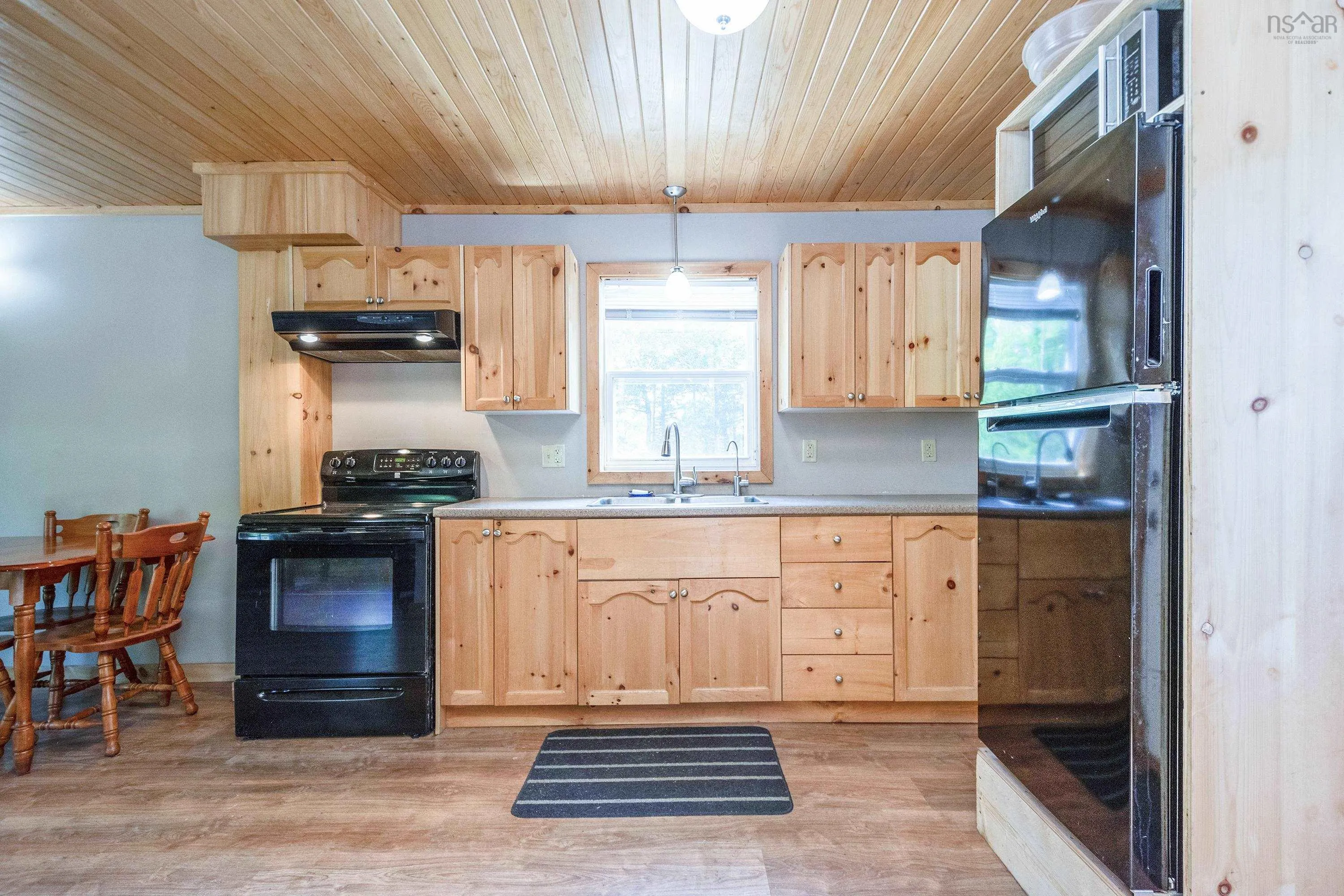 101 Forest Heights Road, Vaughan, NS B0N 2T0, 2 Bedrooms Bedrooms, ,1 BathroomBathrooms,Residential,For Sale,Forest Heights,202519330