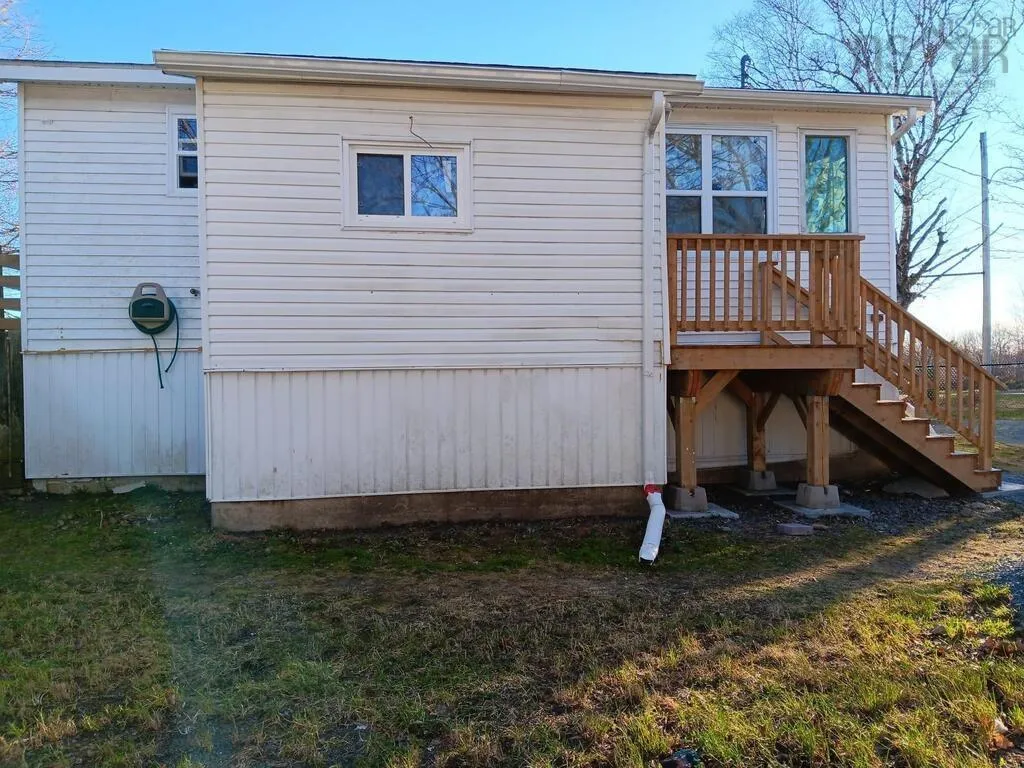 6 Jackson Road, Dartmouth, NS B3A 4A3, 3 Bedrooms Bedrooms, ,2 BathroomsBathrooms,Residential,For Sale,Jackson,202519011