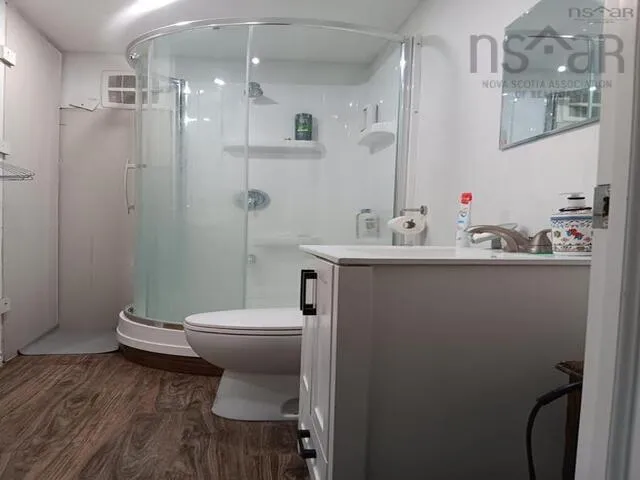 6 Jackson Road, Dartmouth, NS B3A 4A3, 3 Bedrooms Bedrooms, ,2 BathroomsBathrooms,Residential,For Sale,Jackson,202519011
