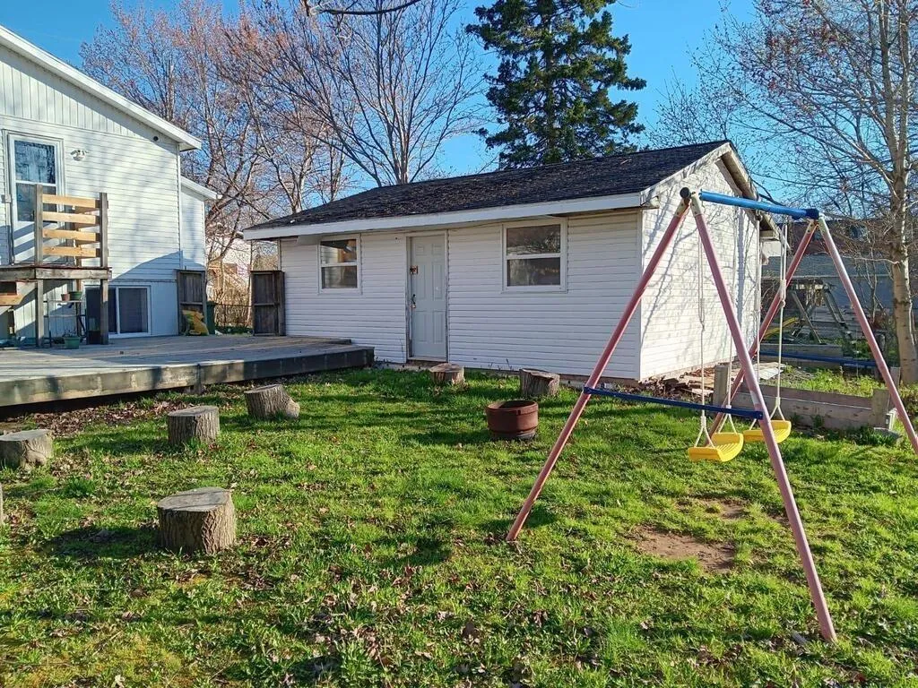 6 Jackson Road, Dartmouth, NS B3A 4A3, 3 Bedrooms Bedrooms, ,2 BathroomsBathrooms,Residential,For Sale,Jackson,202519011