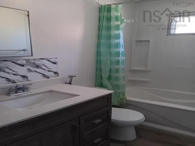 6 Jackson Road, Dartmouth, NS B3A 4A3, 3 Bedrooms Bedrooms, ,2 BathroomsBathrooms,Residential,For Sale,Jackson,202519011
