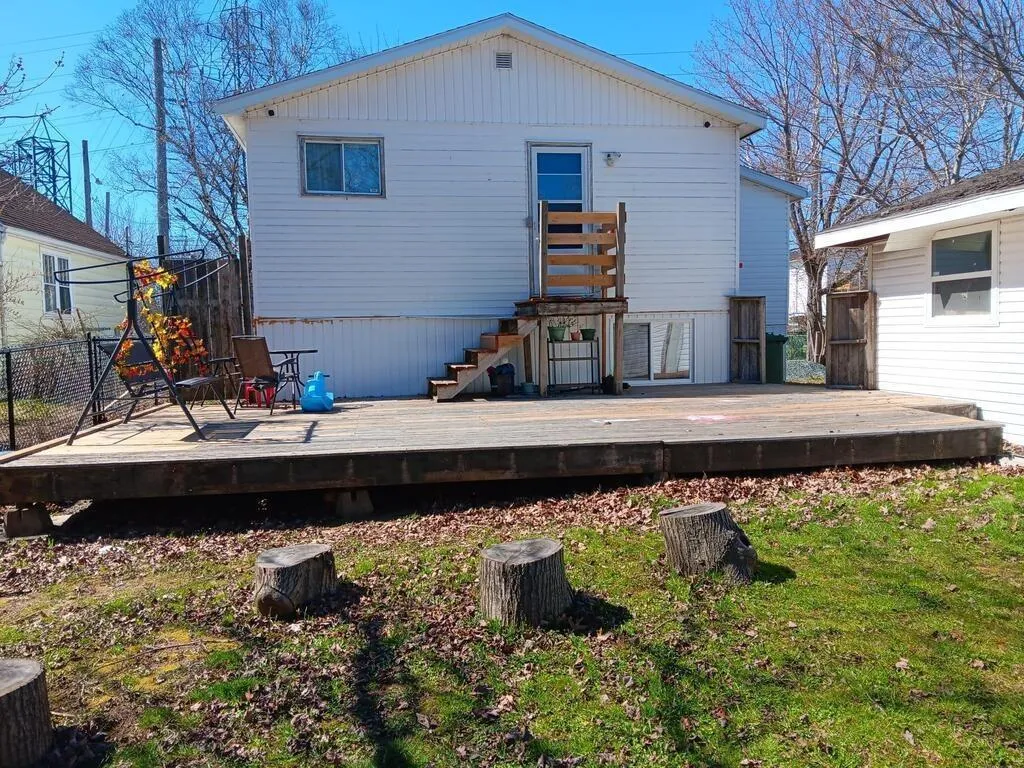 6 Jackson Road, Dartmouth, NS B3A 4A3, 3 Bedrooms Bedrooms, ,2 BathroomsBathrooms,Residential,For Sale,Jackson,202519011