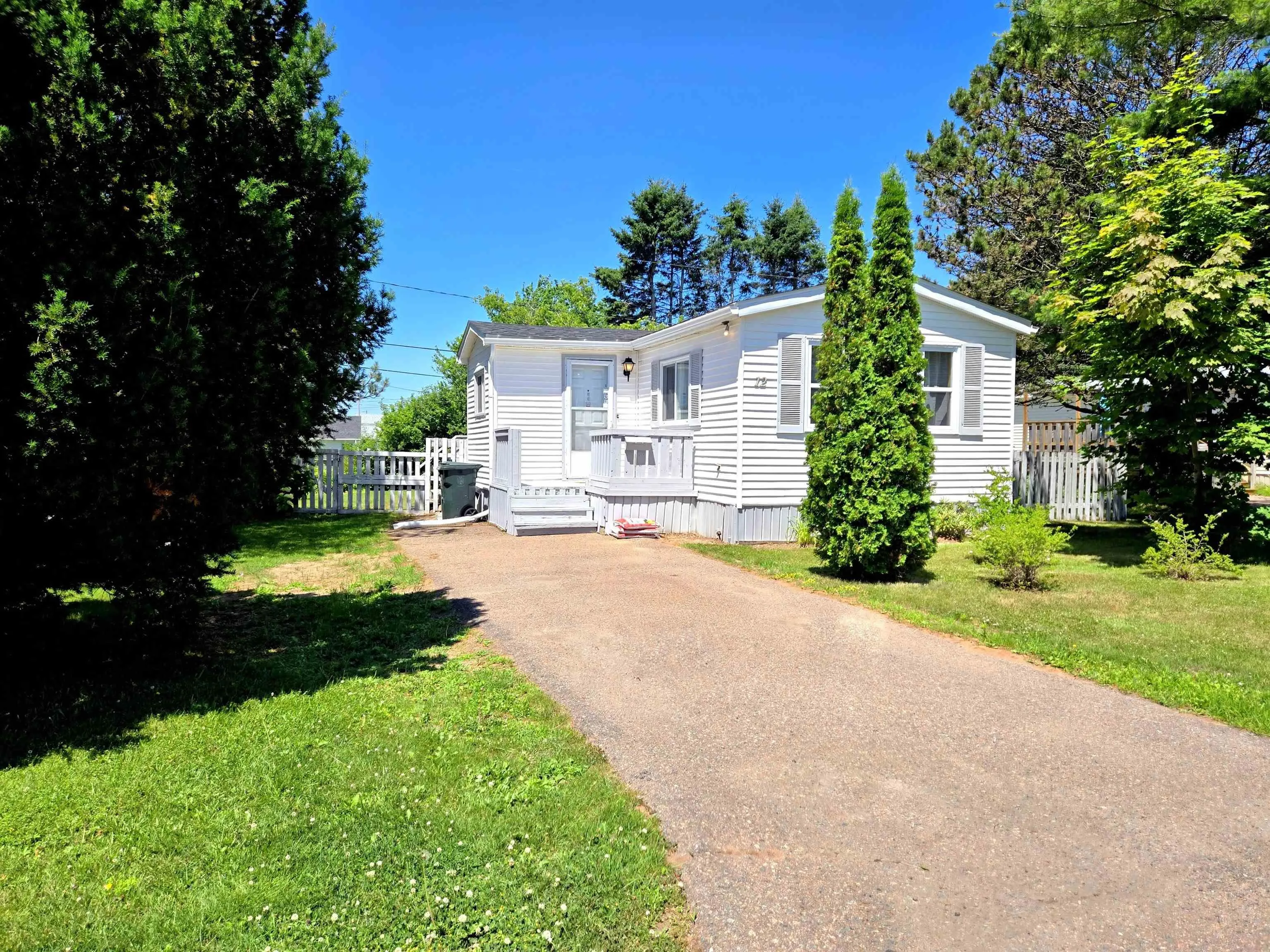 12 Costin Drive, Amherst, NS B4H 4B6, 3 Bedrooms Bedrooms, ,1 BathroomBathrooms,Residential,For Sale,Costin,202517512