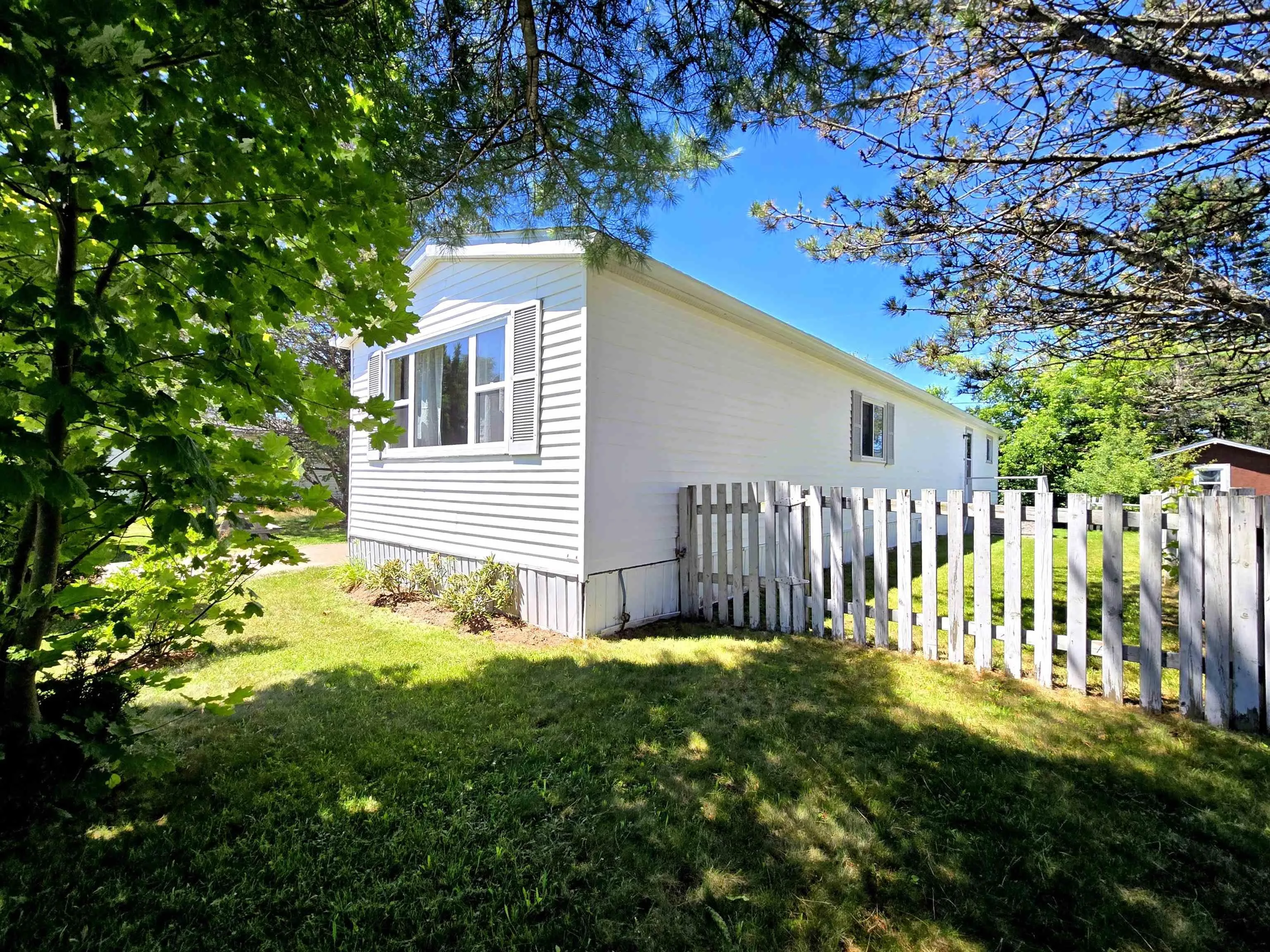 12 Costin Drive, Amherst, NS B4H 4B6, 3 Bedrooms Bedrooms, ,1 BathroomBathrooms,Residential,For Sale,Costin,202517512