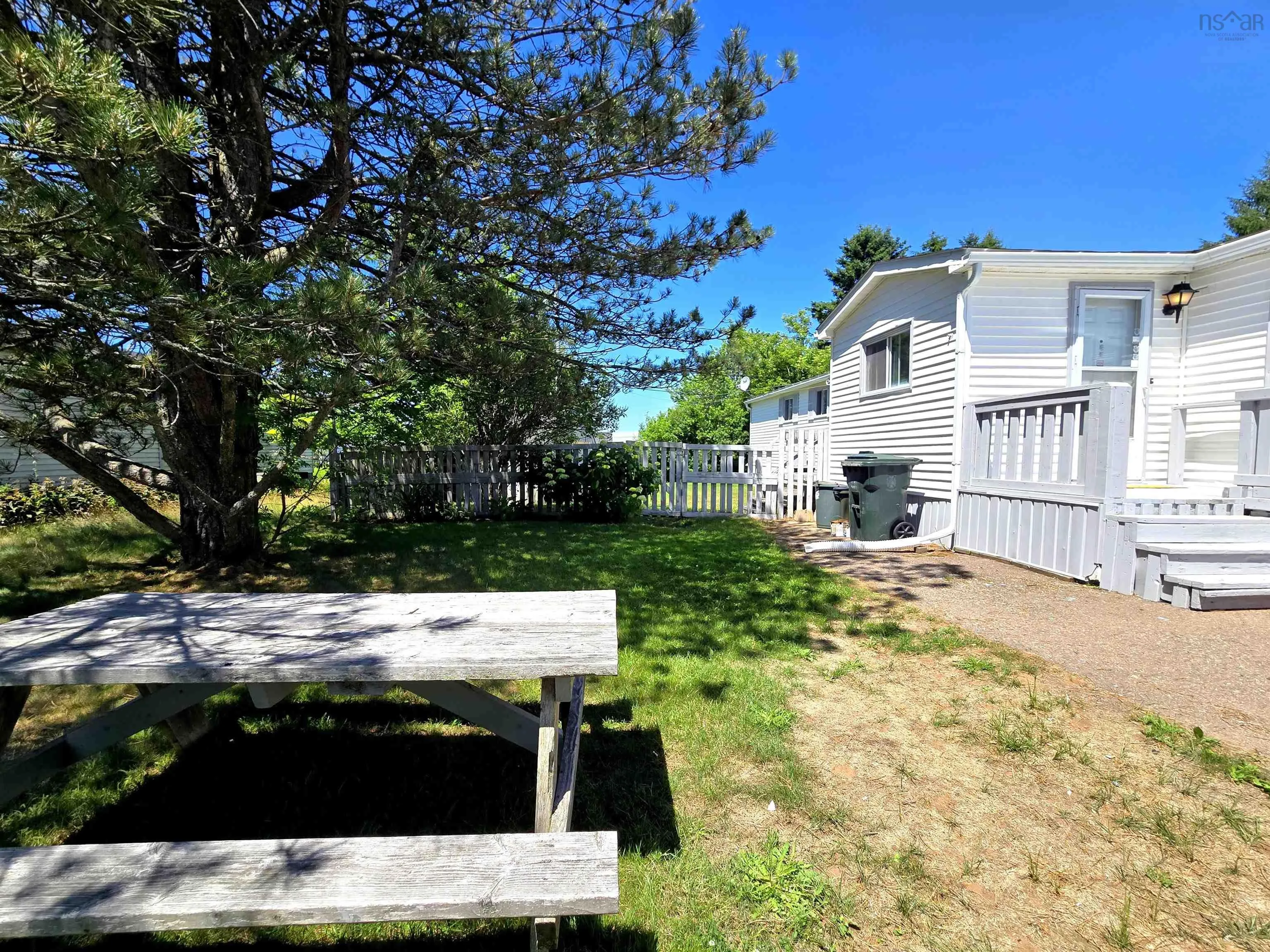 12 Costin Drive, Amherst, NS B4H 4B6, 3 Bedrooms Bedrooms, ,1 BathroomBathrooms,Residential,For Sale,Costin,202517512