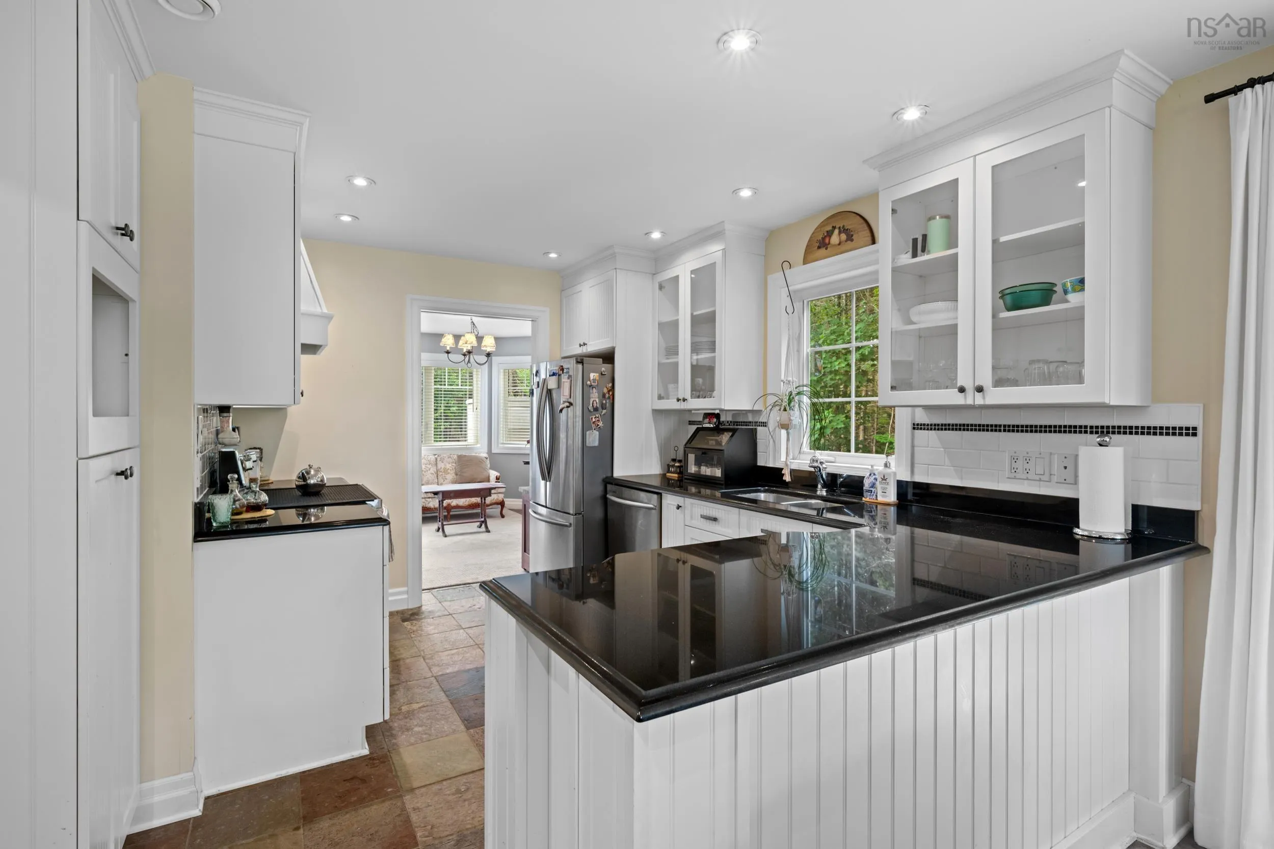 A-184 Shore Club Road, Hubbards, NS B0J 1T0, 2 Bedrooms Bedrooms, ,3 BathroomsBathrooms,Residential,For Sale,Shore Club,202521081