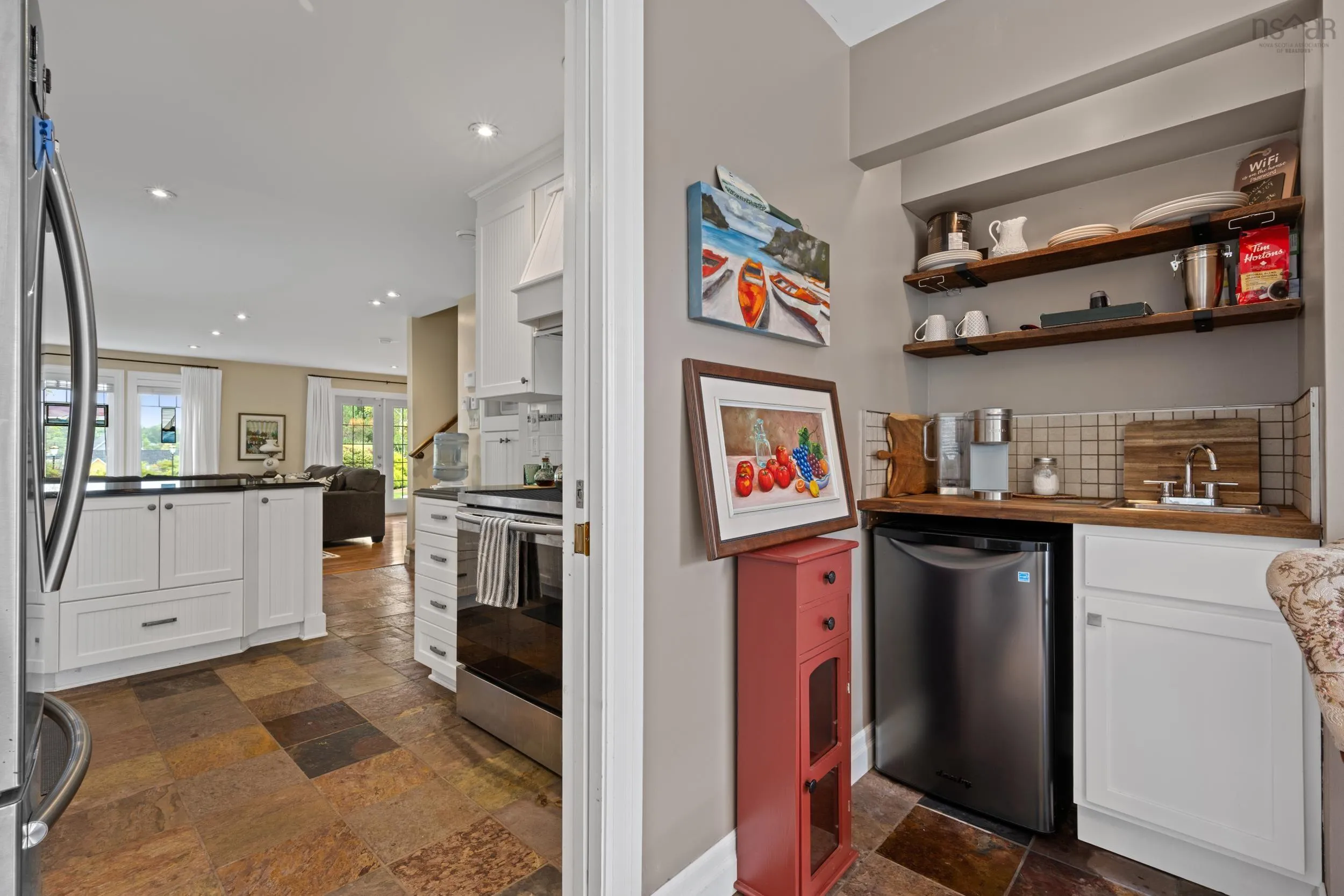 A-184 Shore Club Road, Hubbards, NS B0J 1T0, 2 Bedrooms Bedrooms, ,3 BathroomsBathrooms,Residential,For Sale,Shore Club,202521081