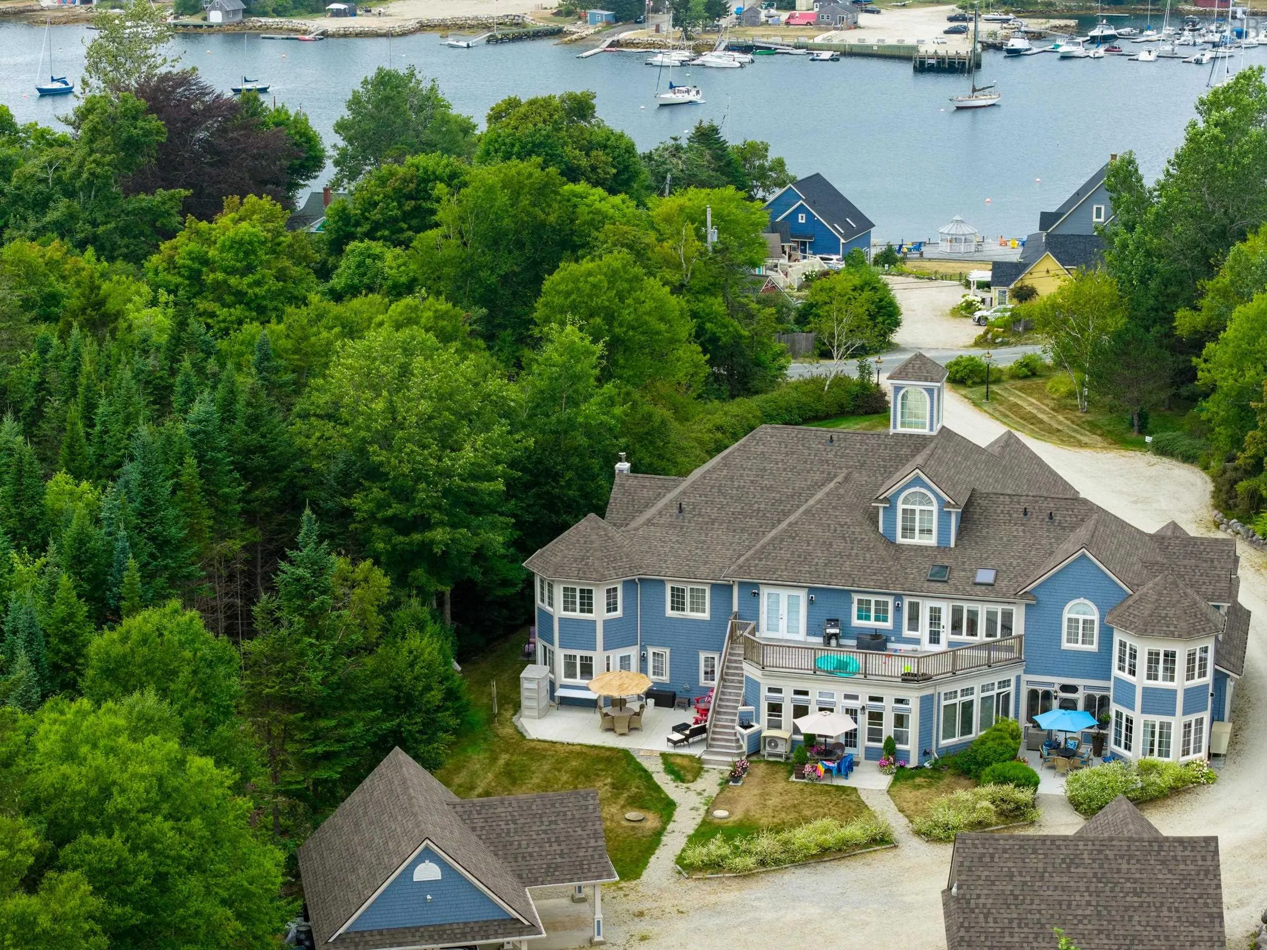 A-184 Shore Club Road, Hubbards, NS B0J 1T0, 2 Bedrooms Bedrooms, ,3 BathroomsBathrooms,Residential,For Sale,Shore Club,202521081