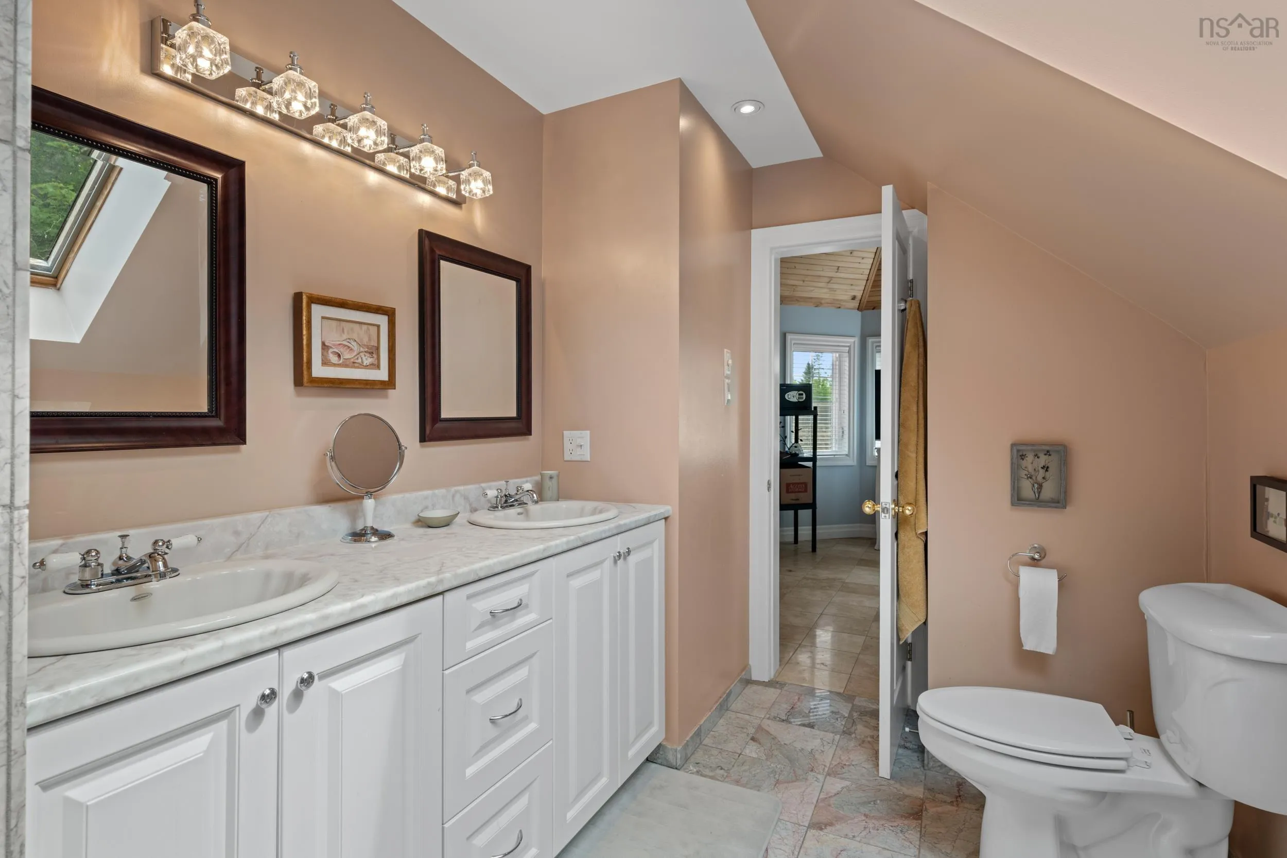 A-184 Shore Club Road, Hubbards, NS B0J 1T0, 2 Bedrooms Bedrooms, ,3 BathroomsBathrooms,Residential,For Sale,Shore Club,202521081