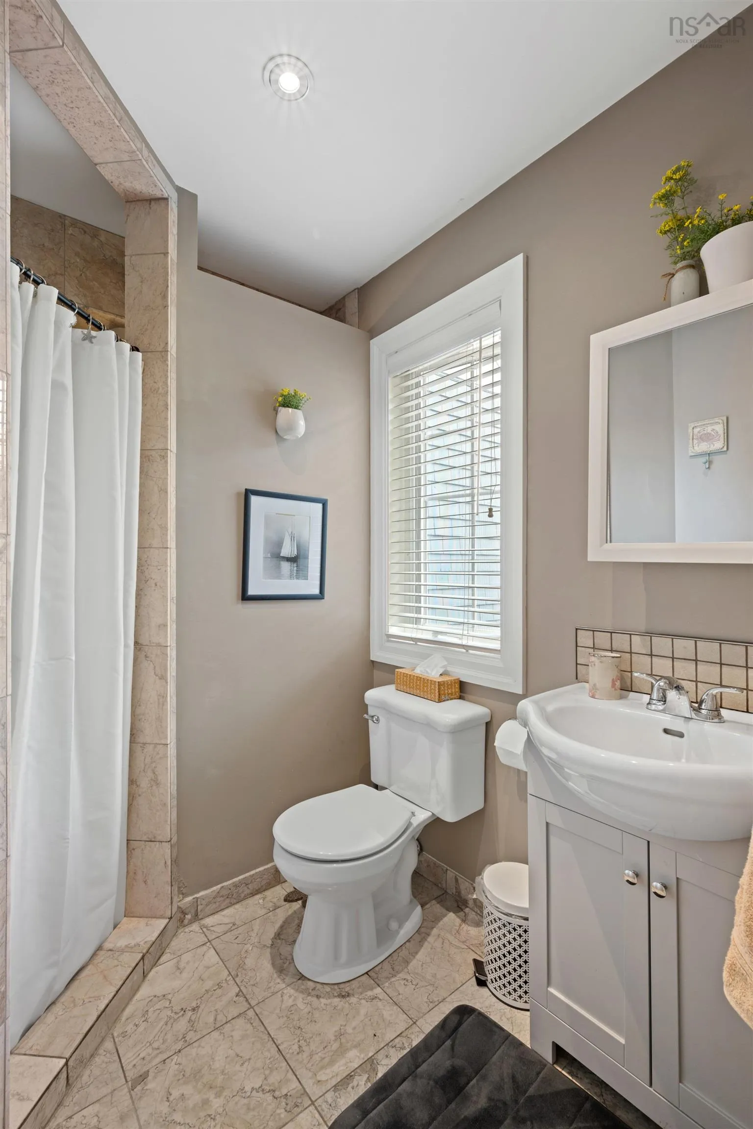 A-184 Shore Club Road, Hubbards, NS B0J 1T0, 2 Bedrooms Bedrooms, ,3 BathroomsBathrooms,Residential,For Sale,Shore Club,202521081