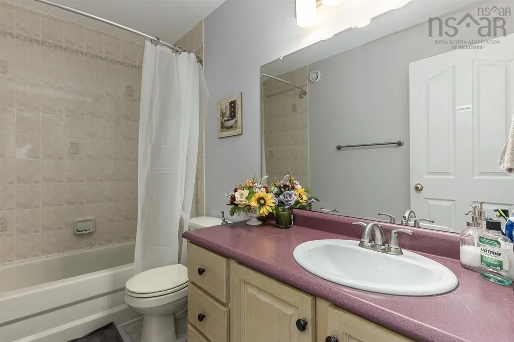 7 Roxham Close, Halifax Regional Municipality, NS B3S 1G2, 5 Bedrooms Bedrooms, ,4 BathroomsBathrooms,Residential,For Sale,Roxham,202518146