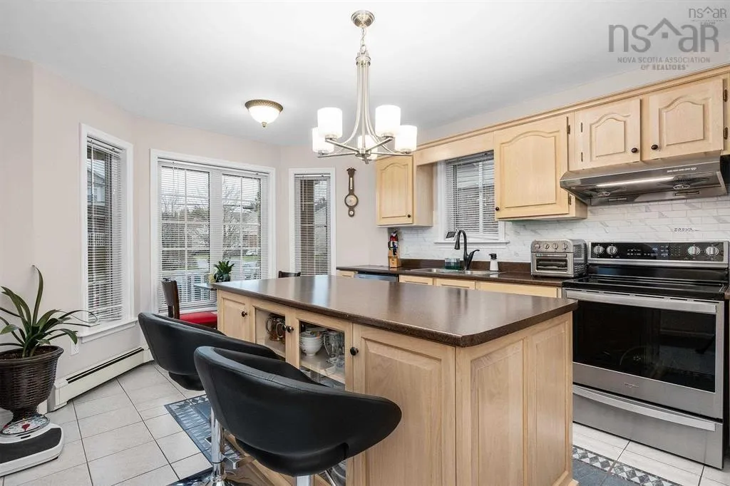 7 Roxham Close, Halifax Regional Municipality, NS B3S 1G2, 5 Bedrooms Bedrooms, ,4 BathroomsBathrooms,Residential,For Sale,Roxham,202518146