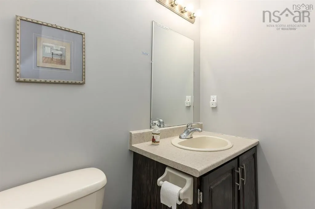 7 Roxham Close, Halifax Regional Municipality, NS B3S 1G2, 5 Bedrooms Bedrooms, ,4 BathroomsBathrooms,Residential,For Sale,Roxham,202518146