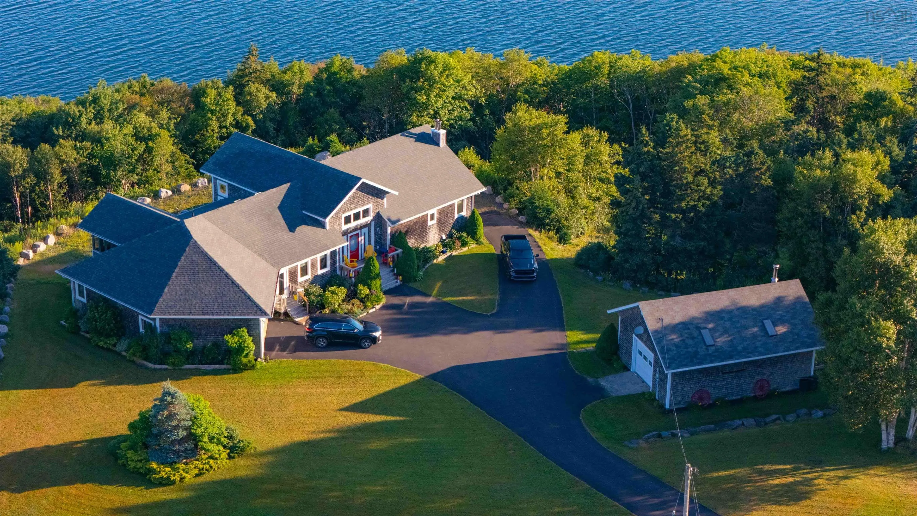 8194 Highway 16, Dorts Cove, NS B0H 1N0, 3 Bedrooms Bedrooms, ,4 BathroomsBathrooms,Residential,For Sale,Highway 16,202521564