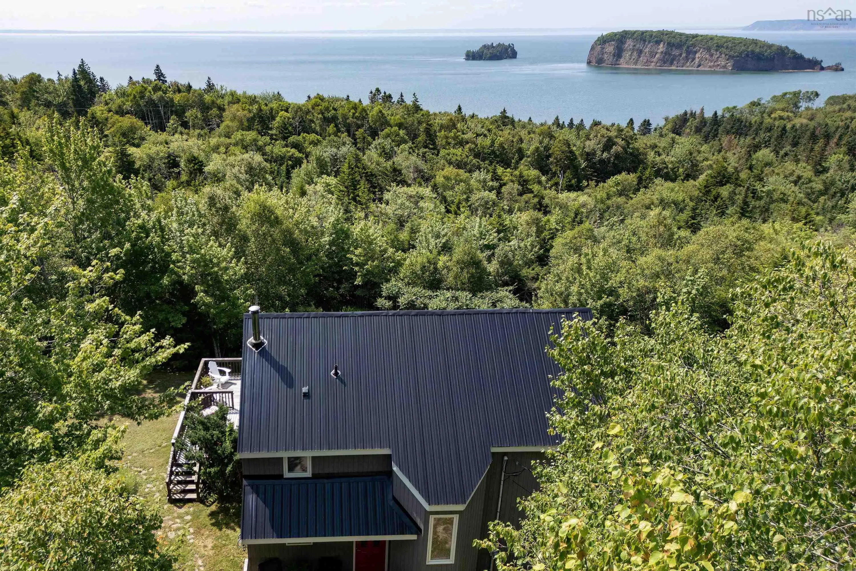 35-72 Spring Tide Lane, Two Islands Ns B0m 1s0, 2 Bedrooms Bedrooms, ,3 BathroomsBathrooms,Residential,For Sale,Spring Tide,202509078