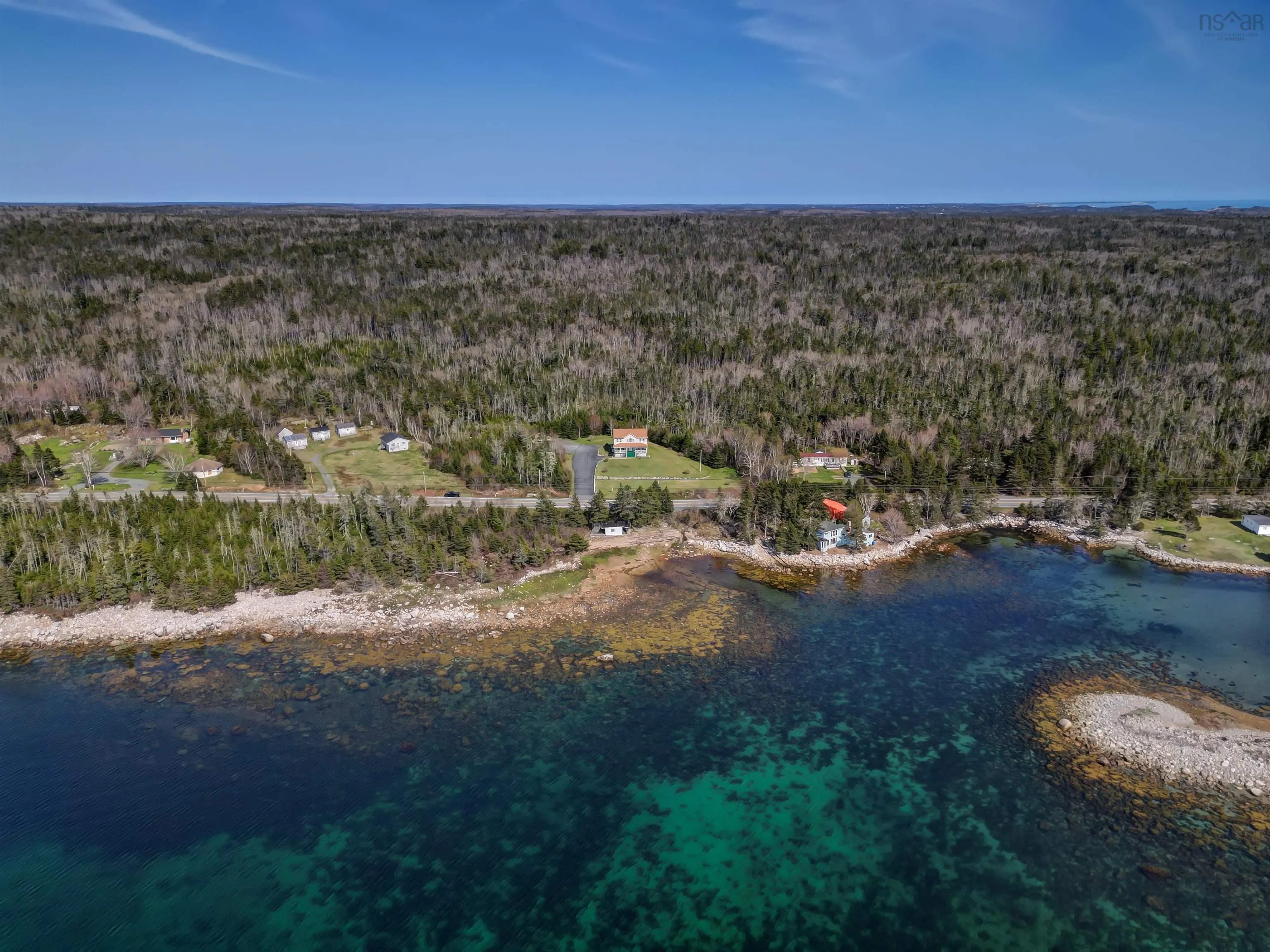 9085 Peggys Cove Road, Indian Harbour, NS B3Z 3N4, 4 Bedrooms Bedrooms, ,3 BathroomsBathrooms,Residential,For Sale,Peggys Cove,202521842
