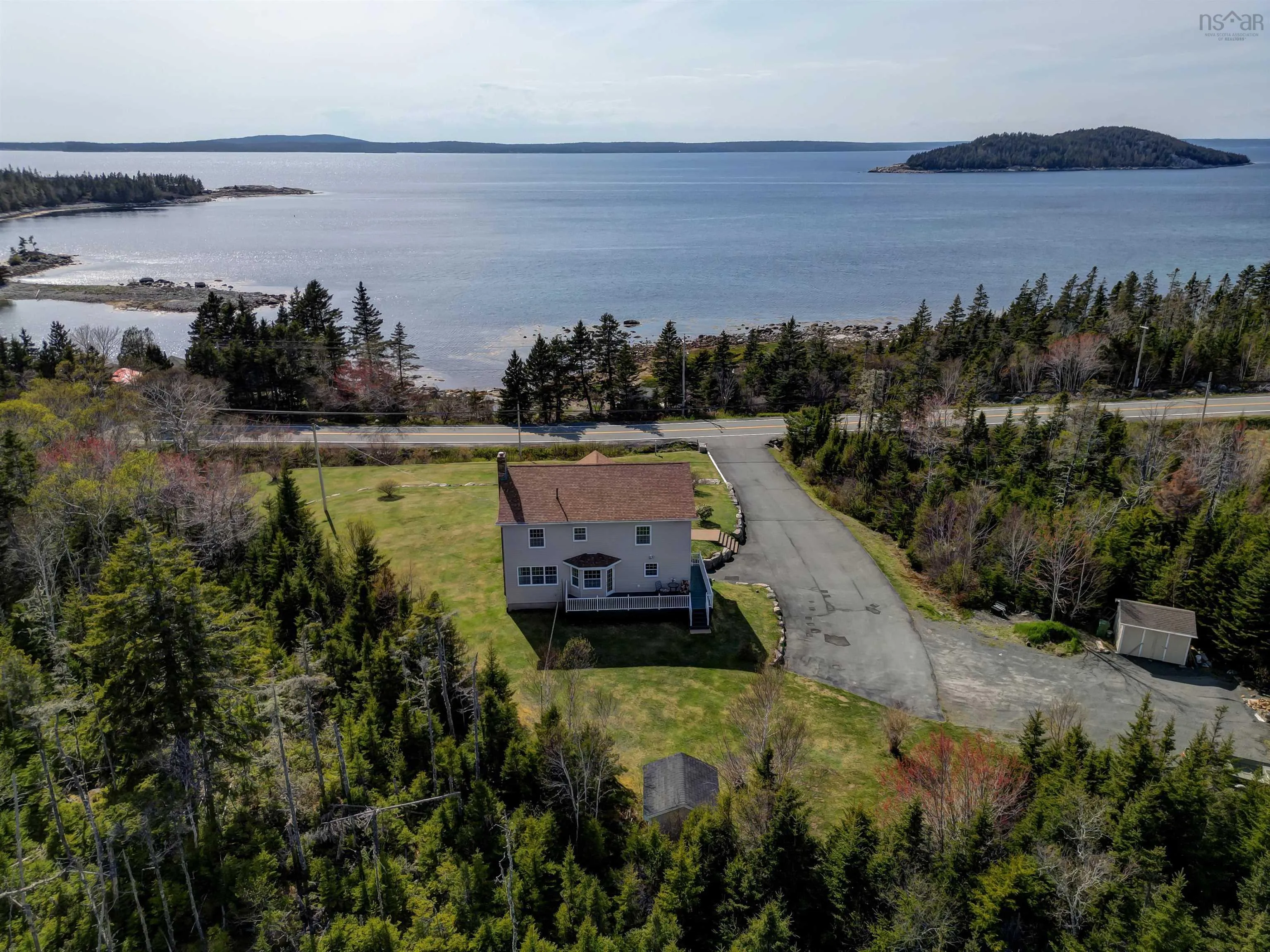 9085 Peggys Cove Road, Indian Harbour, NS B3Z 3N4, 4 Bedrooms Bedrooms, ,3 BathroomsBathrooms,Residential,For Sale,Peggys Cove,202521842