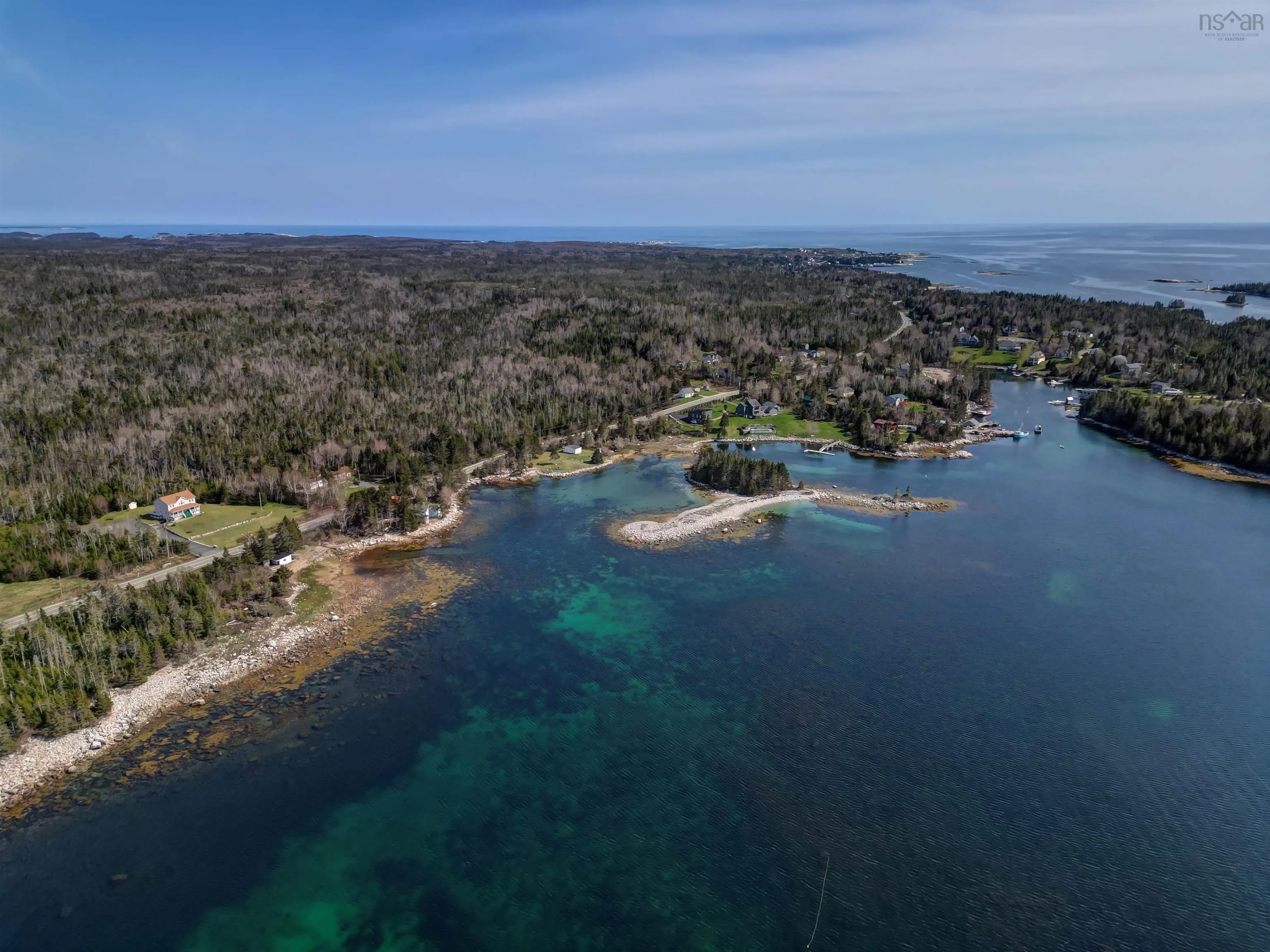 9085 Peggys Cove Road, Indian Harbour, NS B3Z 3N4, 4 Bedrooms Bedrooms, ,3 BathroomsBathrooms,Residential,For Sale,Peggys Cove,202521842