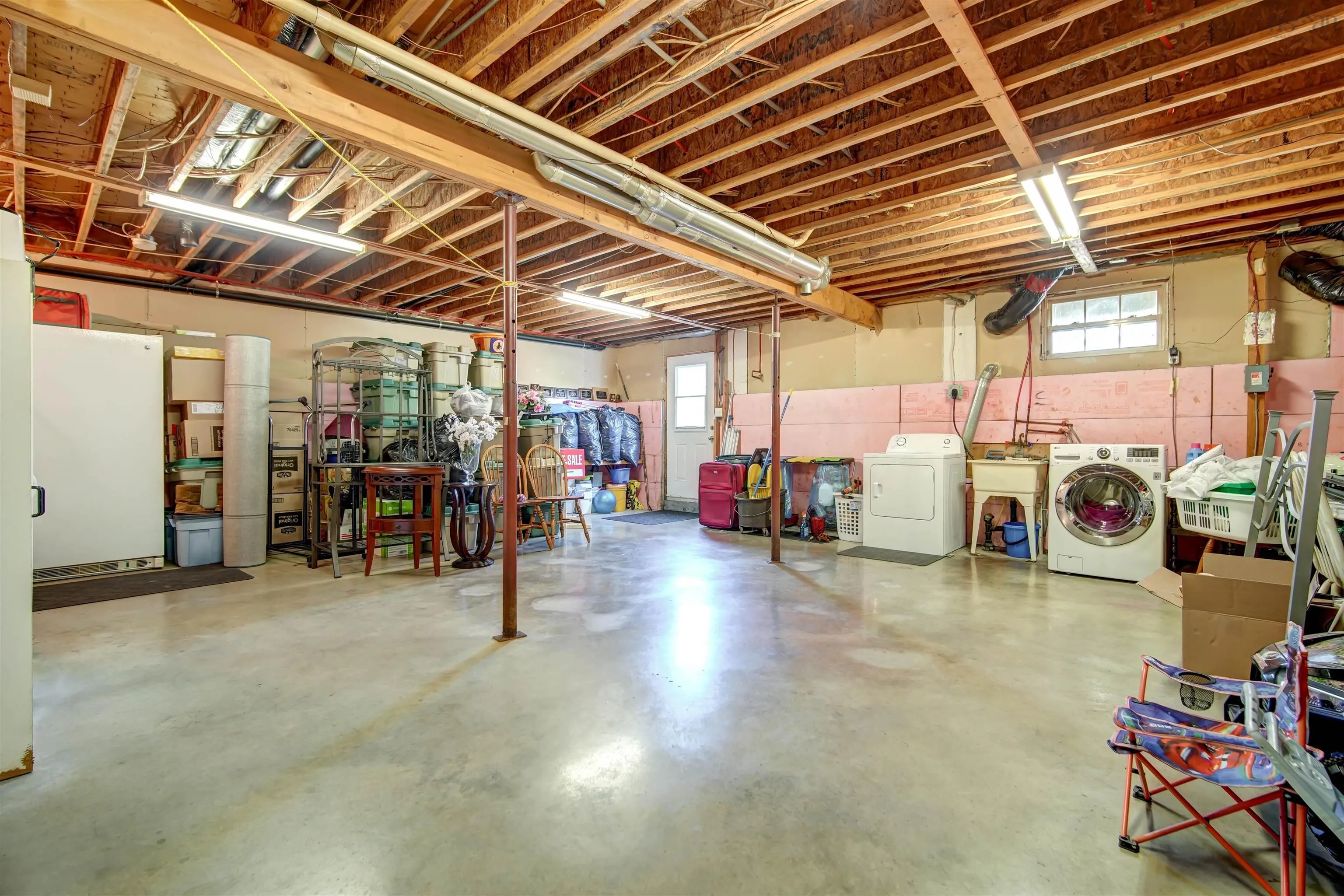 9085 Peggys Cove Road, Indian Harbour, NS B3Z 3N4, 4 Bedrooms Bedrooms, ,3 BathroomsBathrooms,Residential,For Sale,Peggys Cove,202521842