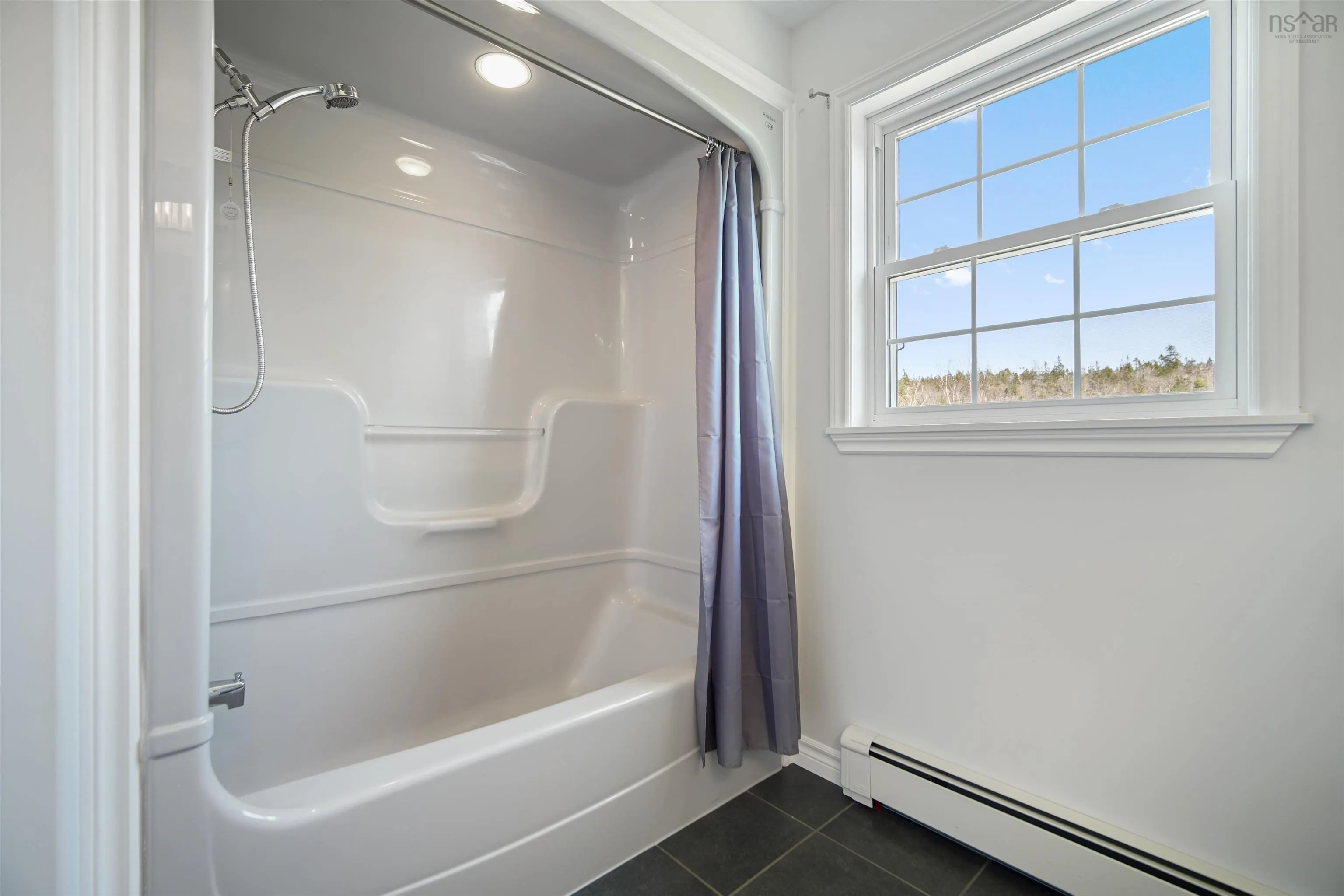 9085 Peggys Cove Road, Indian Harbour, NS B3Z 3N4, 4 Bedrooms Bedrooms, ,3 BathroomsBathrooms,Residential,For Sale,Peggys Cove,202521842