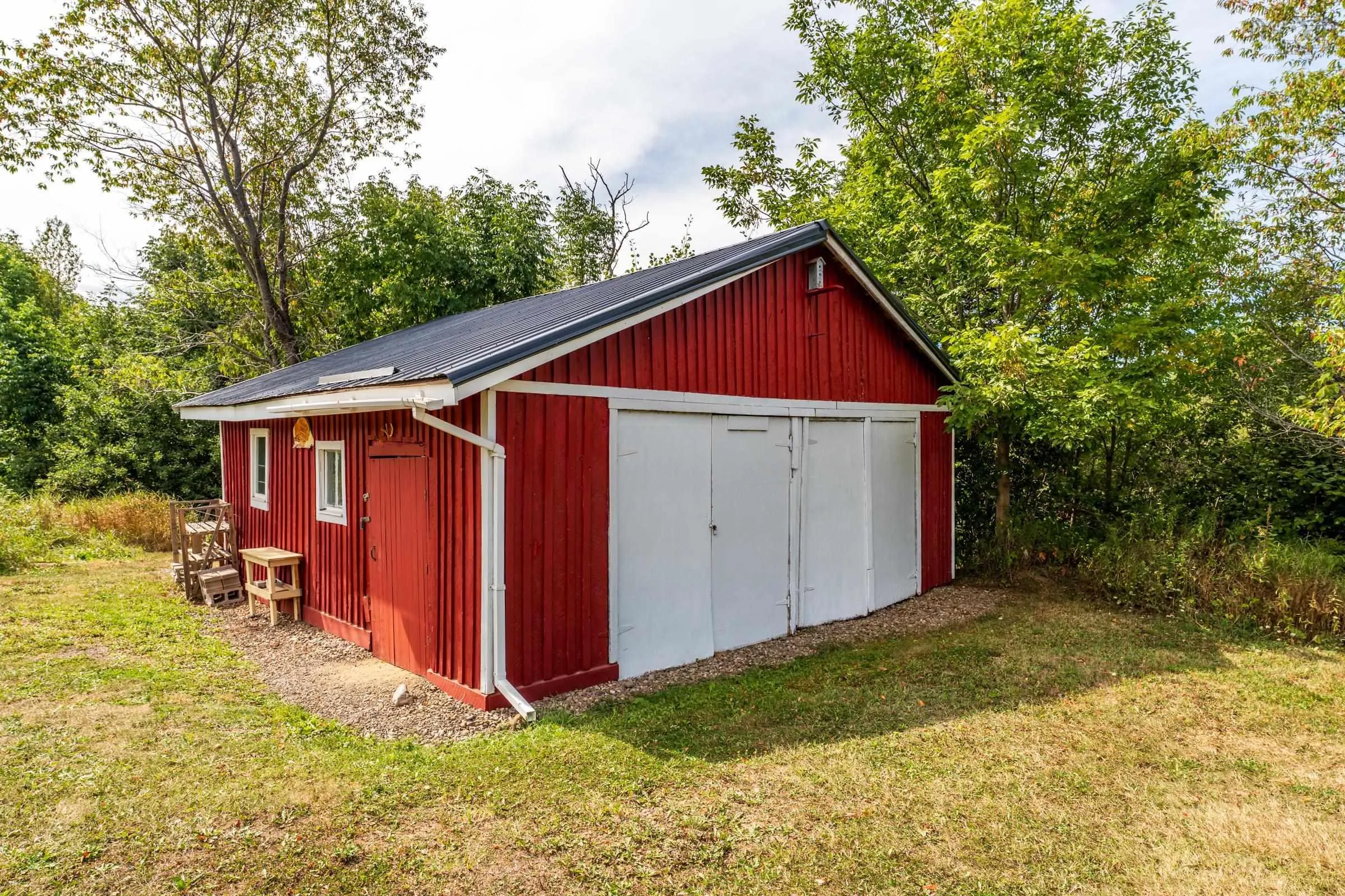 646 Russia Road, Black Rock, NS B0P 1V0, 2 Bedrooms Bedrooms, ,1 BathroomBathrooms,Residential,For Sale,Russia,202523015