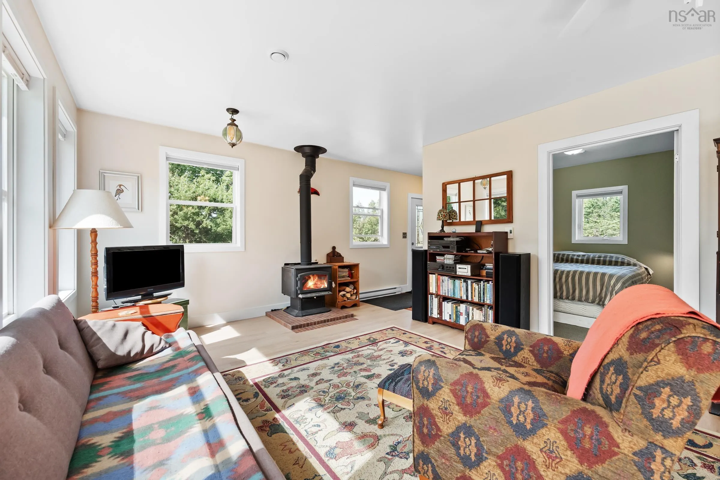 646 Russia Road, Black Rock, NS B0P 1V0, 2 Bedrooms Bedrooms, ,1 BathroomBathrooms,Residential,For Sale,Russia,202523015