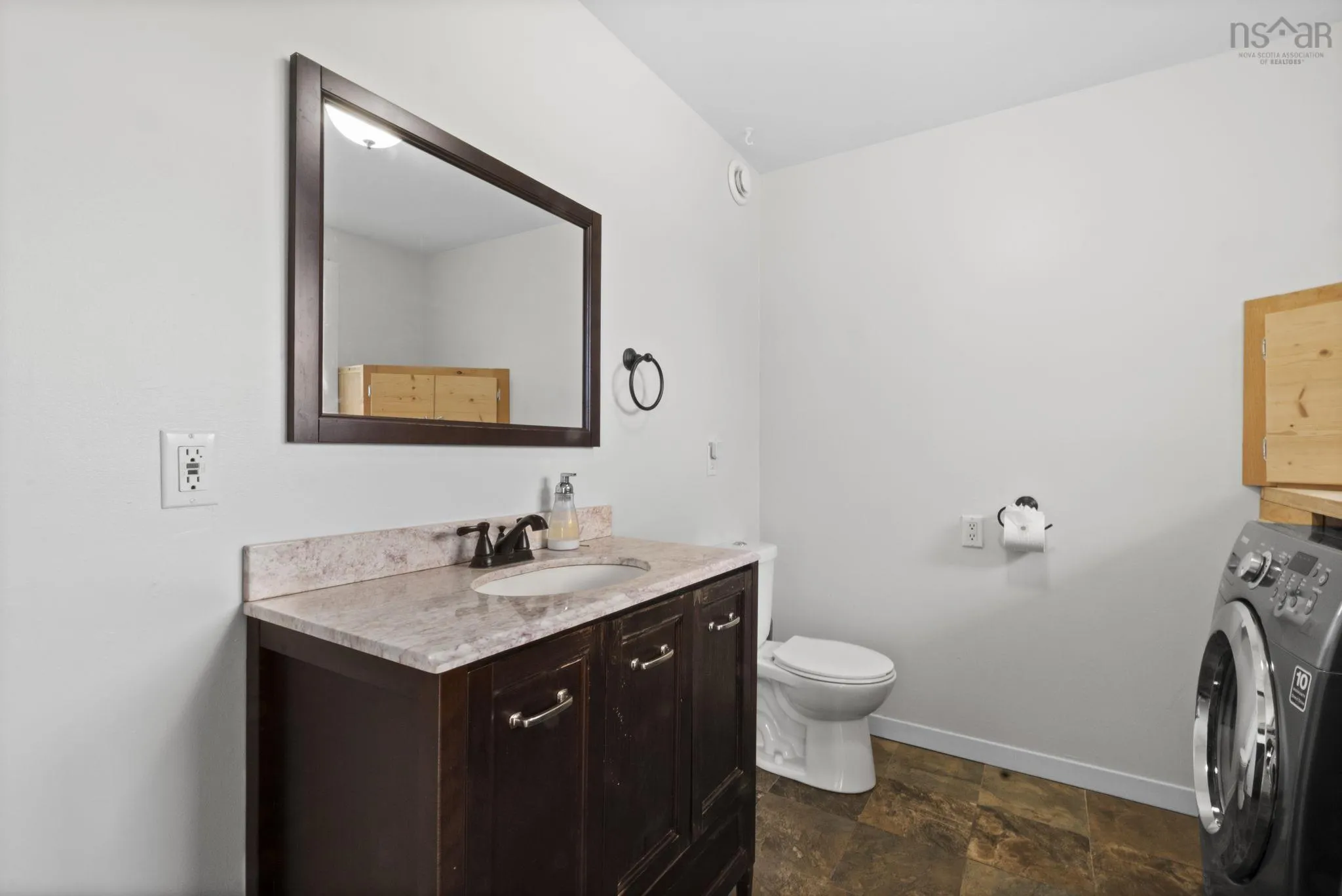 1870 Crowell Road, East Lawrencetown, NS B2Z 1N9, 3 Bedrooms Bedrooms, ,3 BathroomsBathrooms,Residential,For Sale,Crowell,202519941