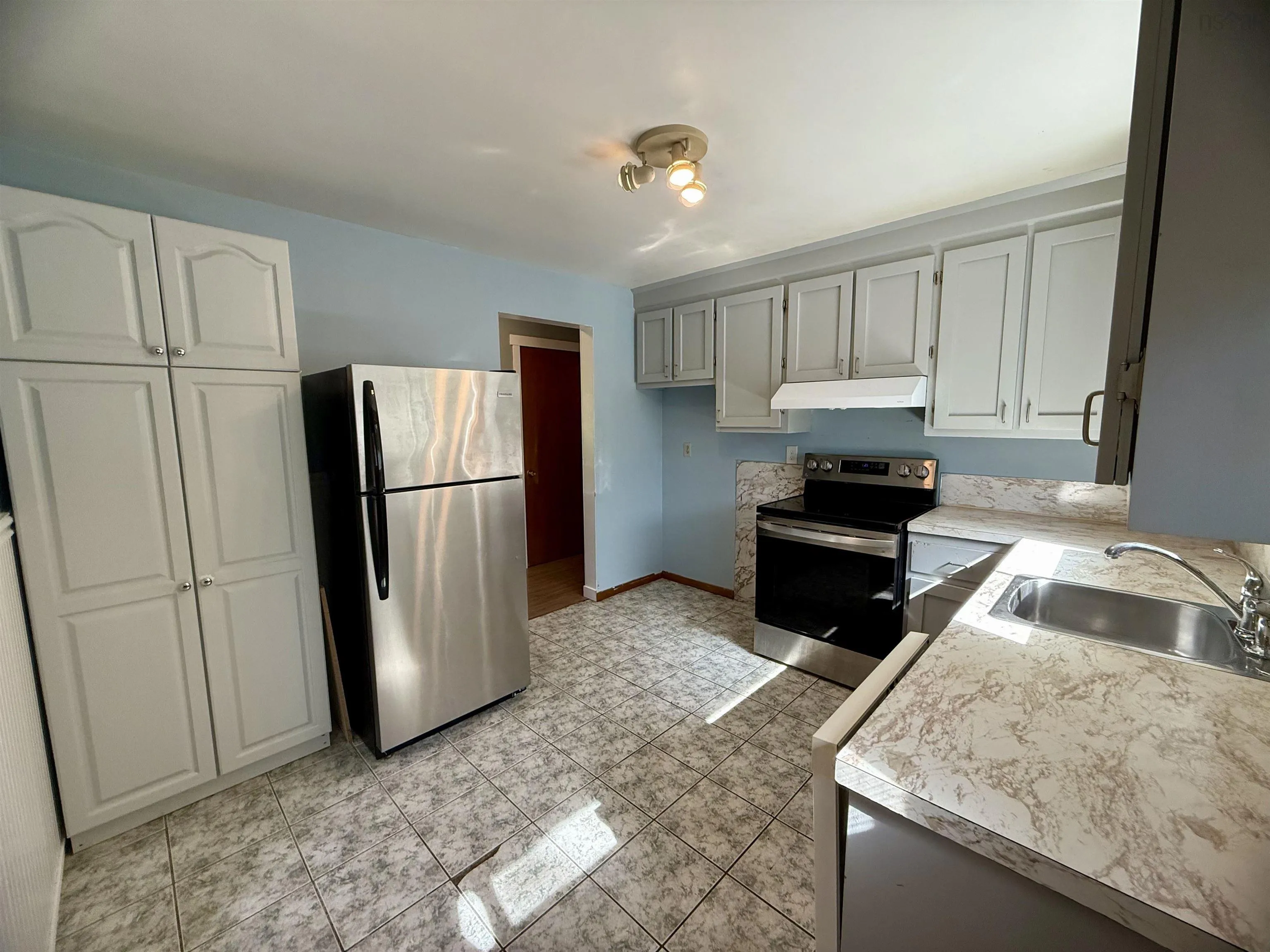 111 Skyridge Avenue, Lower Sackville, NS B4C 1R5, 4 Bedrooms Bedrooms, ,2 BathroomsBathrooms,Residential,For Sale,Skyridge,202523560