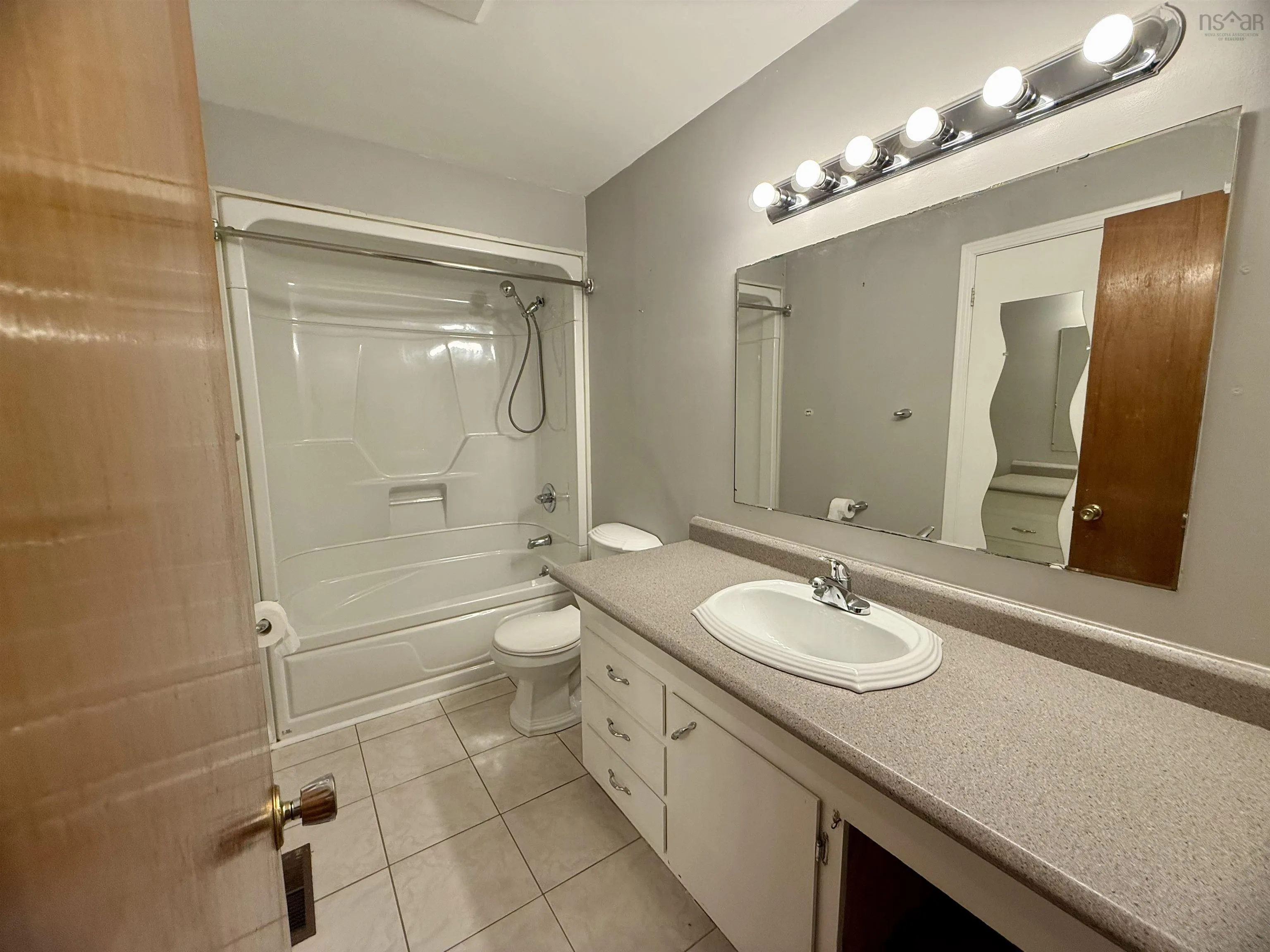 111 Skyridge Avenue, Lower Sackville, NS B4C 1R5, 4 Bedrooms Bedrooms, ,2 BathroomsBathrooms,Residential,For Sale,Skyridge,202523560