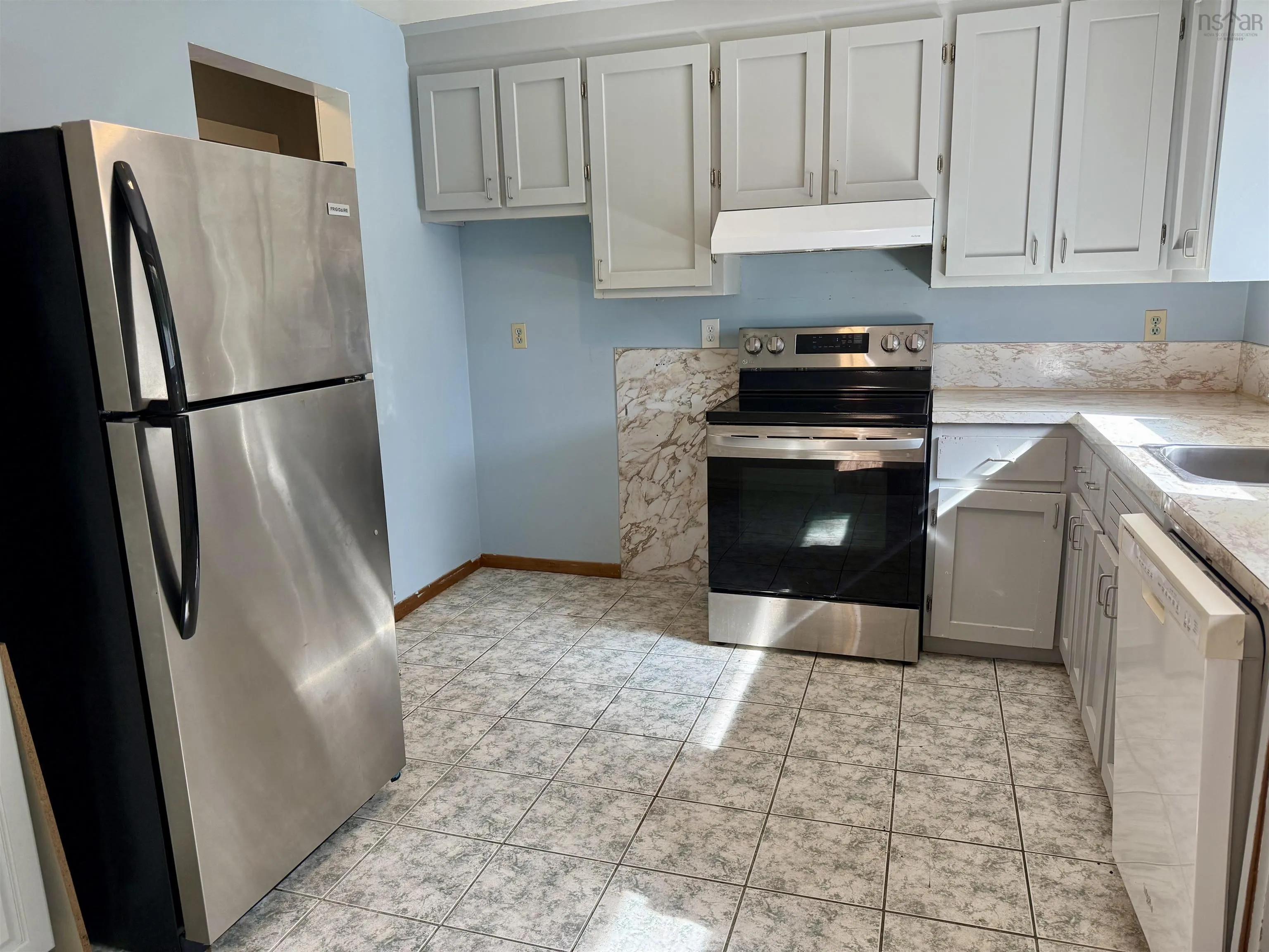 111 Skyridge Avenue, Lower Sackville, NS B4C 1R5, 4 Bedrooms Bedrooms, ,2 BathroomsBathrooms,Residential,For Sale,Skyridge,202523560