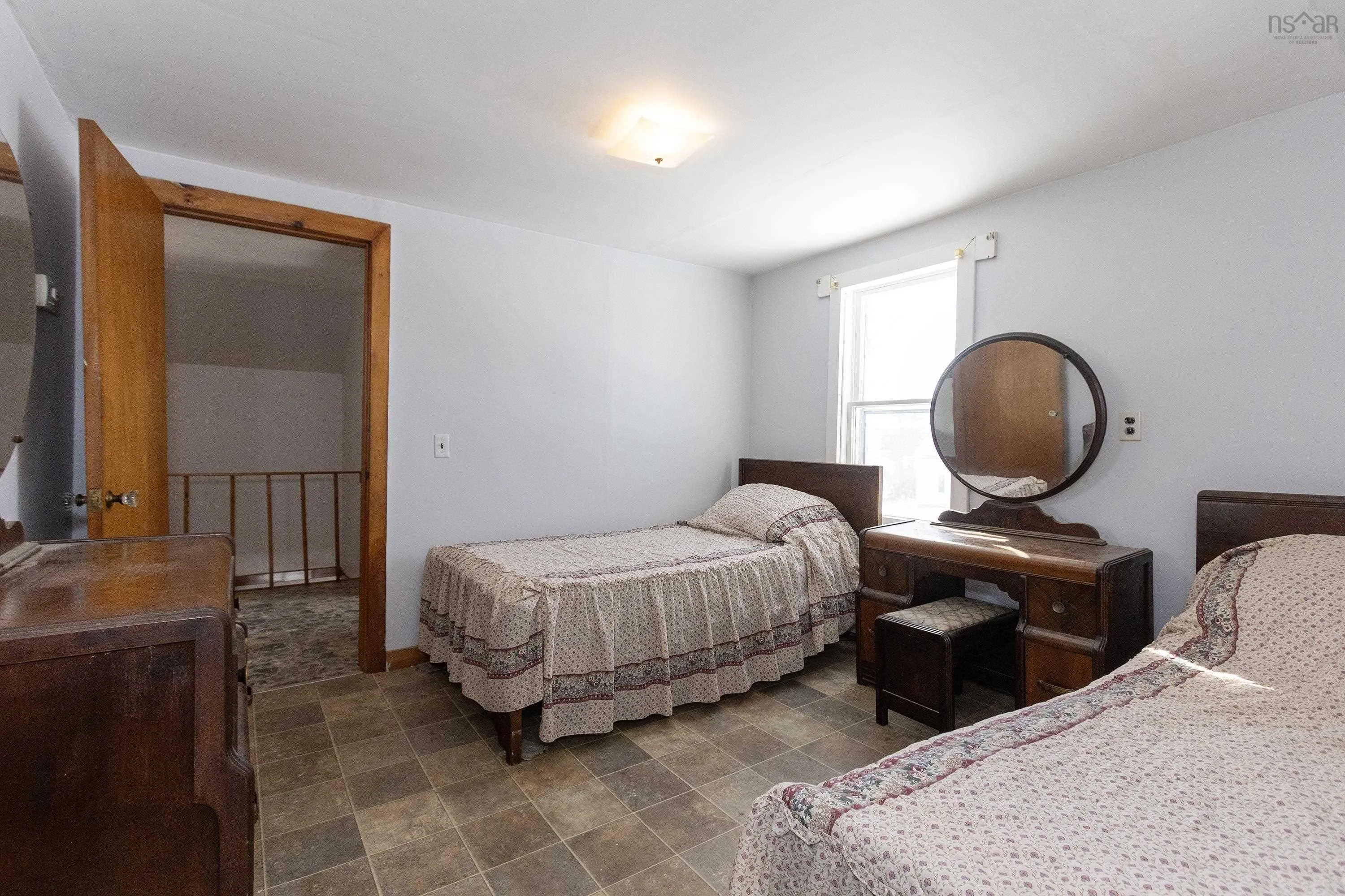90 Mcfarlane Street, Springhill, NS B0M 1X0, 3 Bedrooms Bedrooms, ,2 BathroomsBathrooms,Residential,For Sale,Mcfarlane,202520034