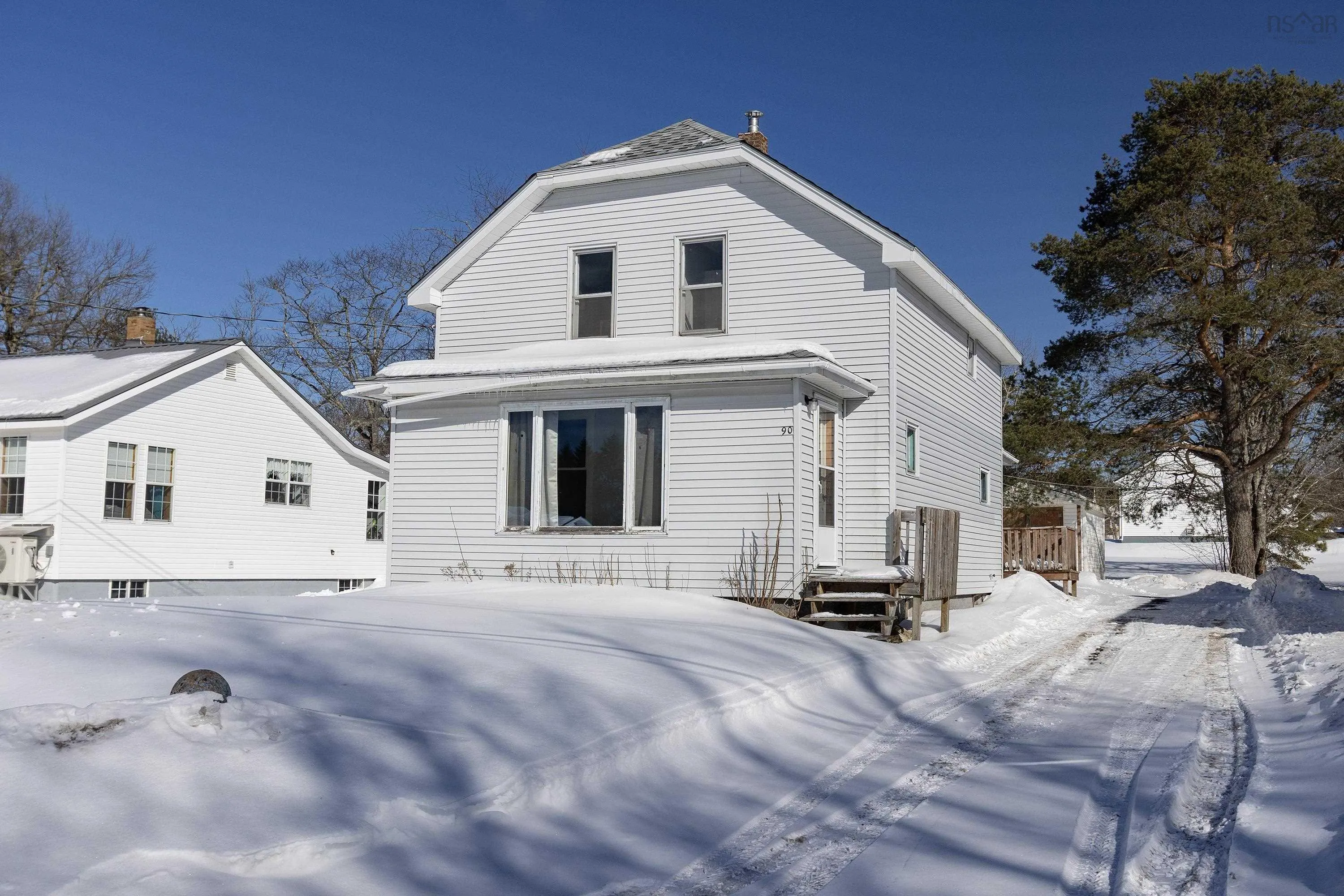 90 Mcfarlane Street, Springhill, NS B0M 1X0, 3 Bedrooms Bedrooms, ,2 BathroomsBathrooms,Residential,For Sale,Mcfarlane,202520034