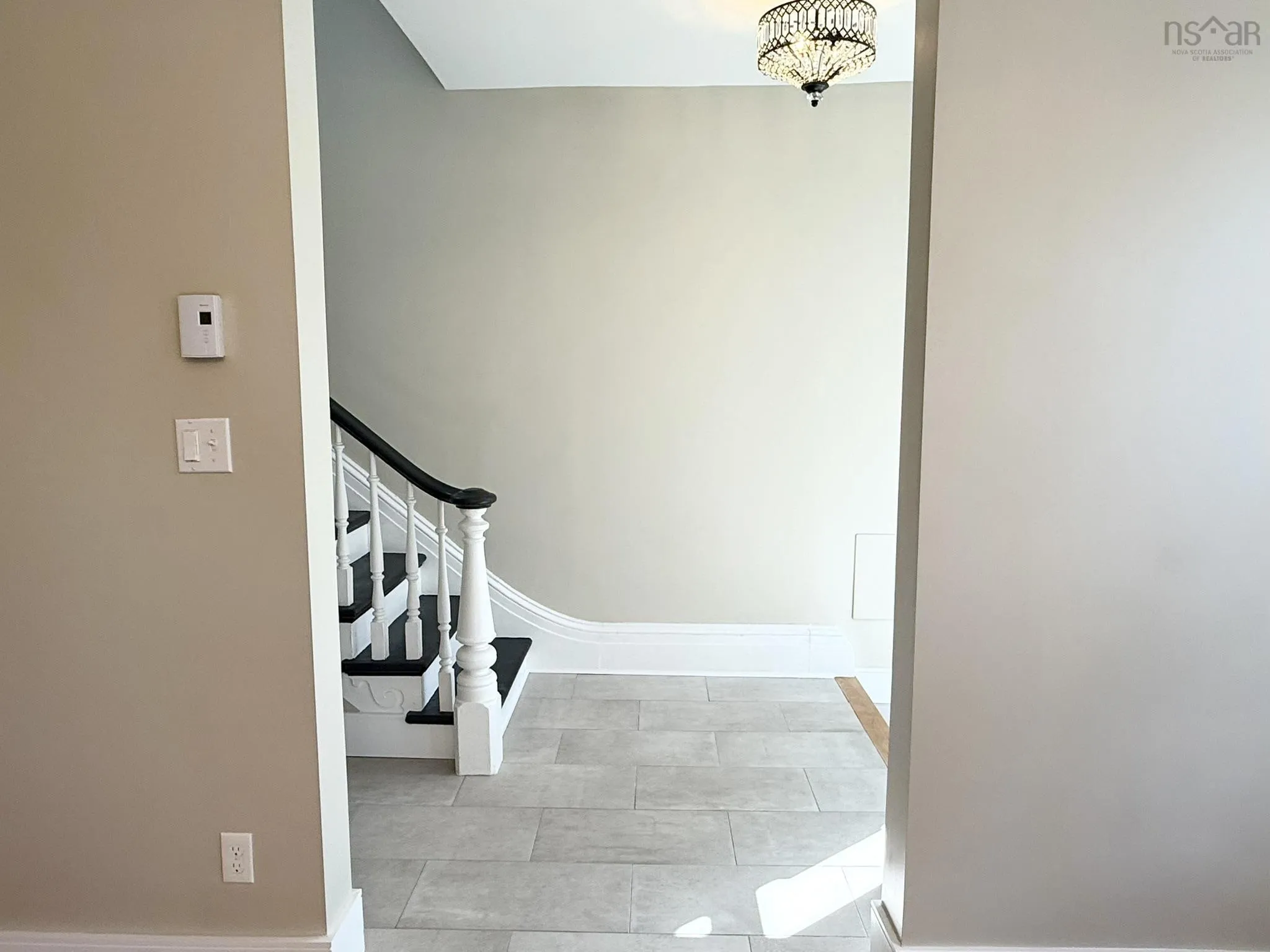 249 Portland Street, Dartmouth, NS B2Y 1J8, 5 Bedrooms Bedrooms, ,3 BathroomsBathrooms,Residential,For Sale,Portland,202518523