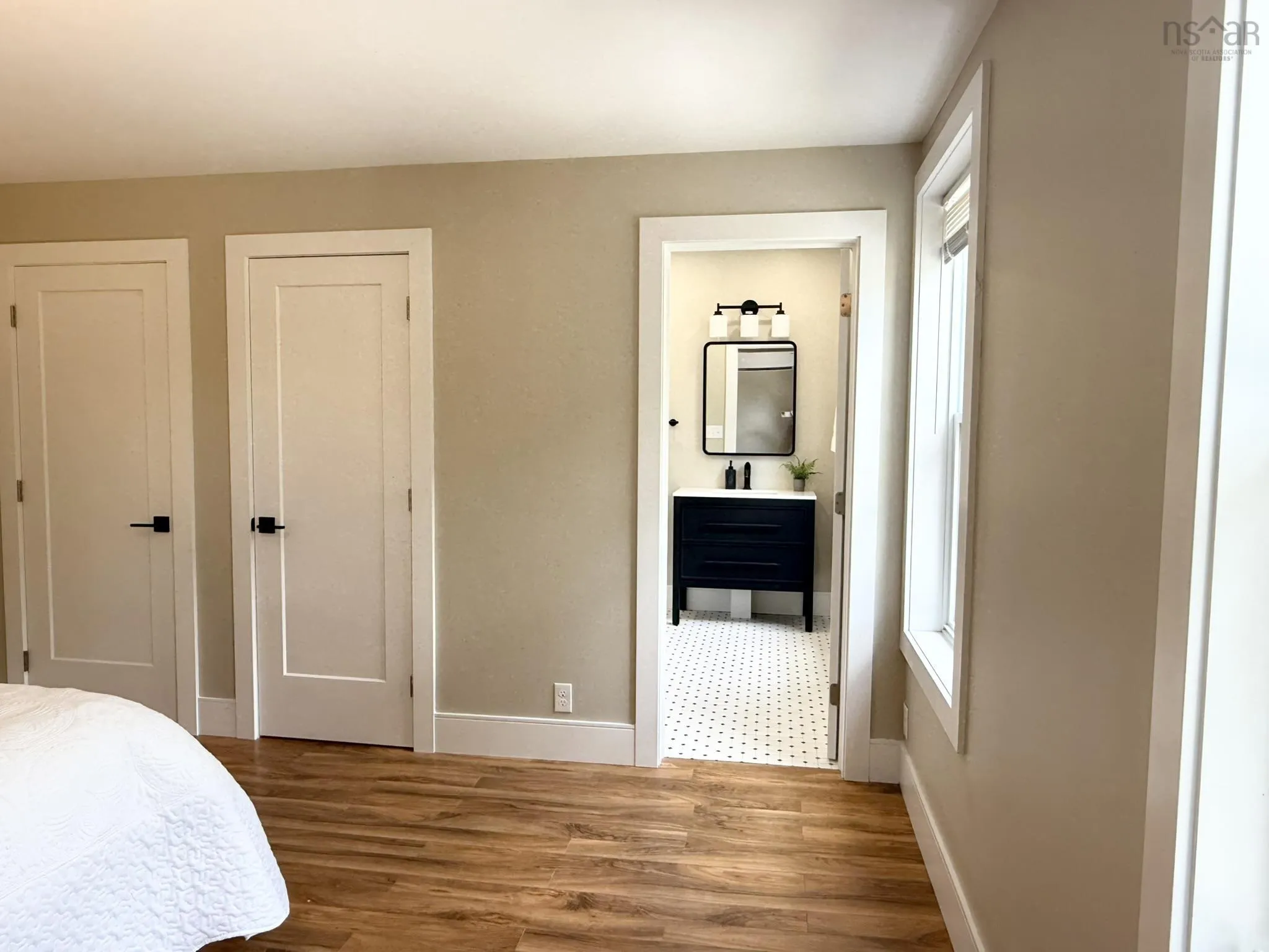 249 Portland Street, Dartmouth, NS B2Y 1J8, 5 Bedrooms Bedrooms, ,3 BathroomsBathrooms,Residential,For Sale,Portland,202518523
