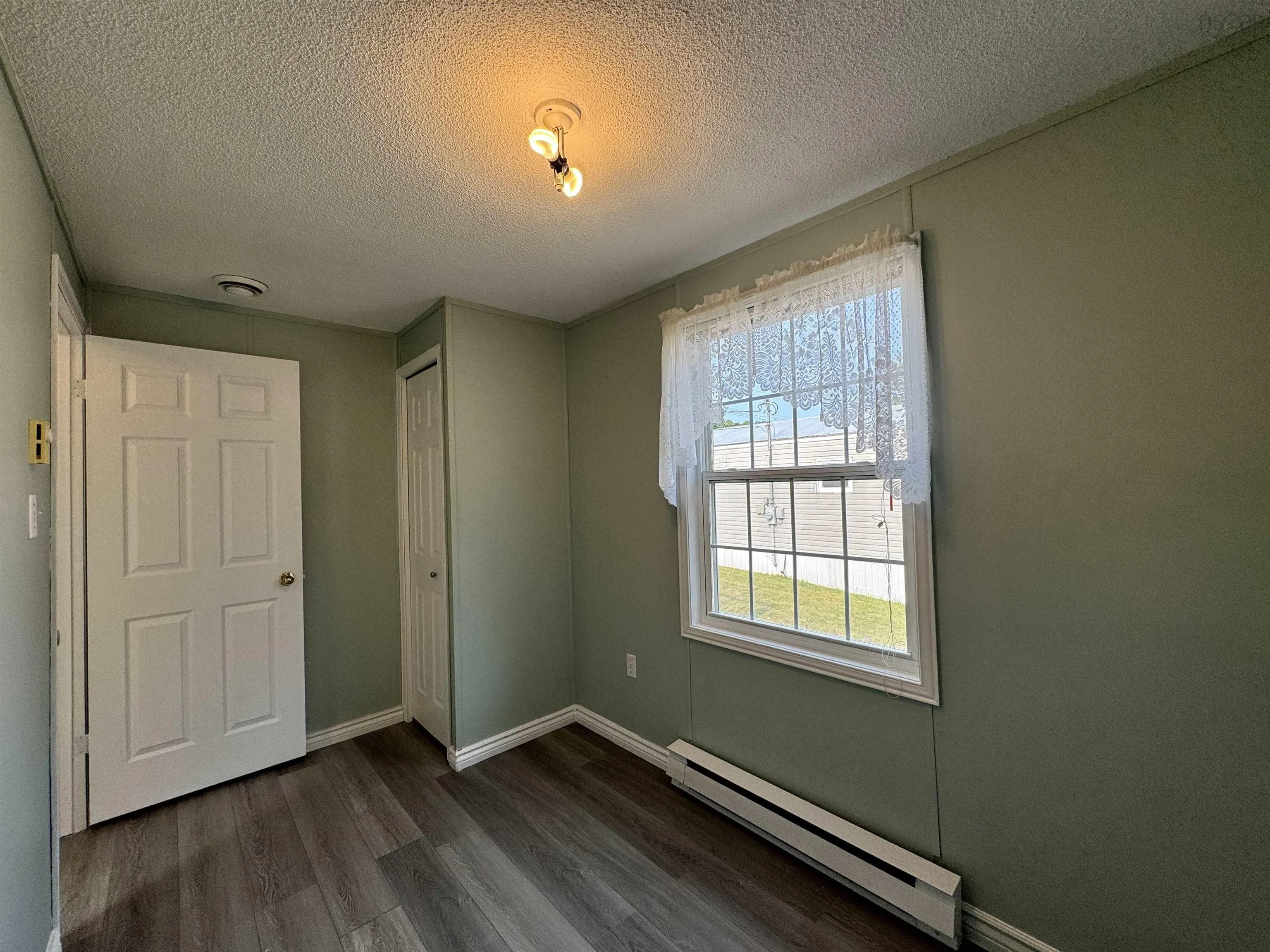 1038 Bustin Avenue, Beaver Bank, NS B4E 1K9, 3 Bedrooms Bedrooms, ,1 BathroomBathrooms,Residential,For Sale,Bustin,202520070
