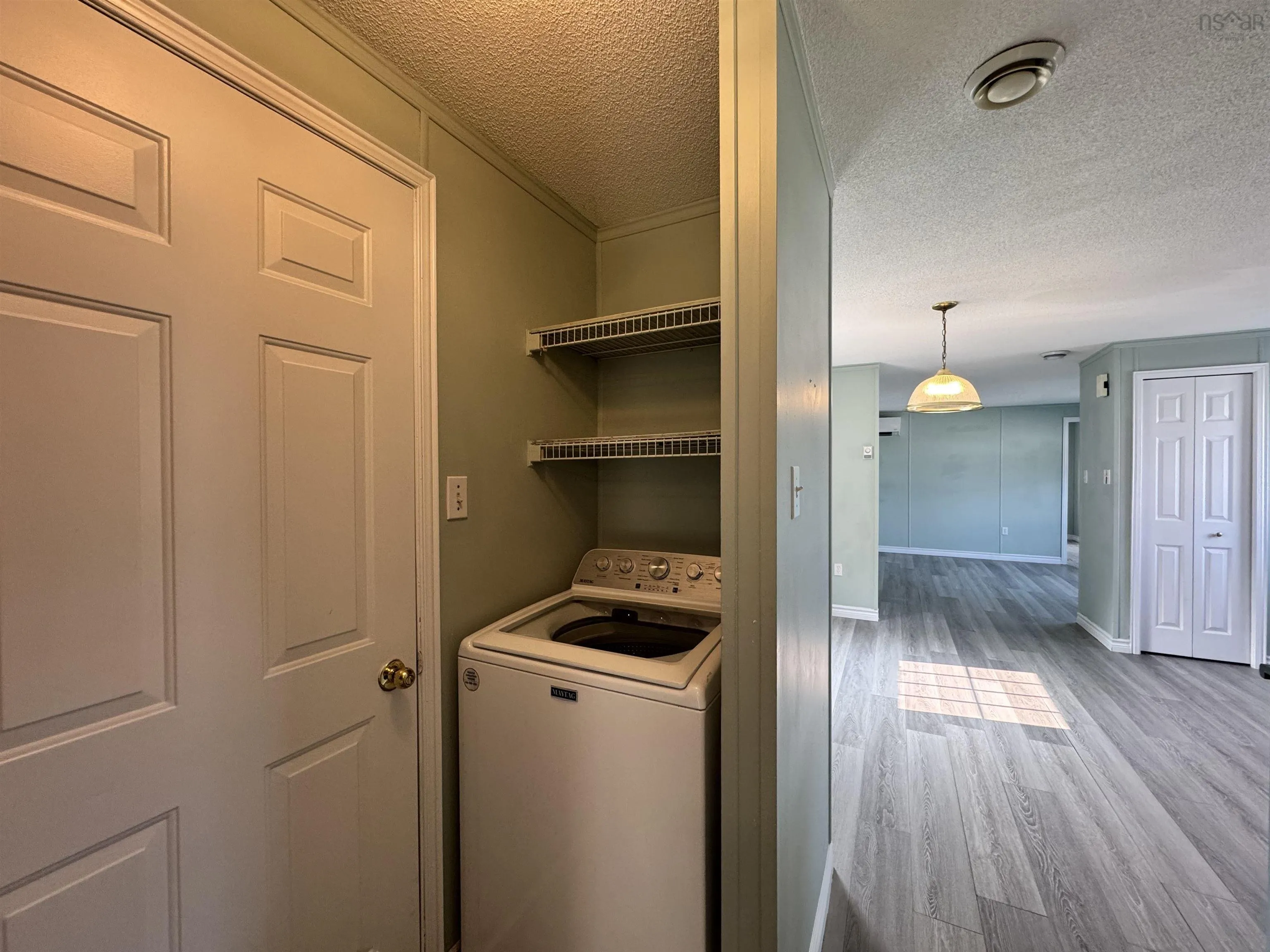 1038 Bustin Avenue, Beaver Bank, NS B4E 1K9, 3 Bedrooms Bedrooms, ,1 BathroomBathrooms,Residential,For Sale,Bustin,202520070