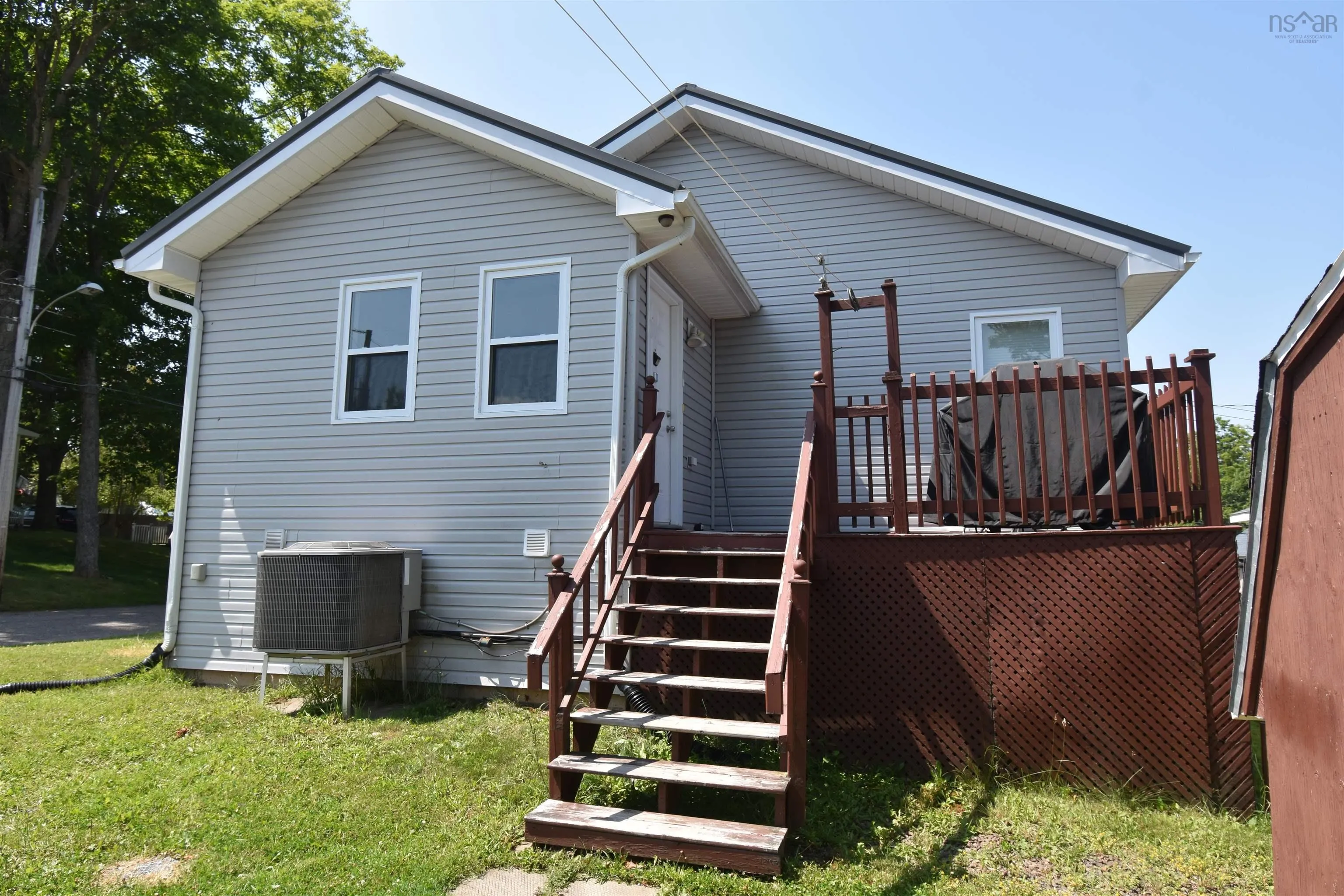 25 Cook Street, Truro, NS B2N 2E4, 4 Bedrooms Bedrooms, ,3 BathroomsBathrooms,Residential,For Sale,Cook,202519040