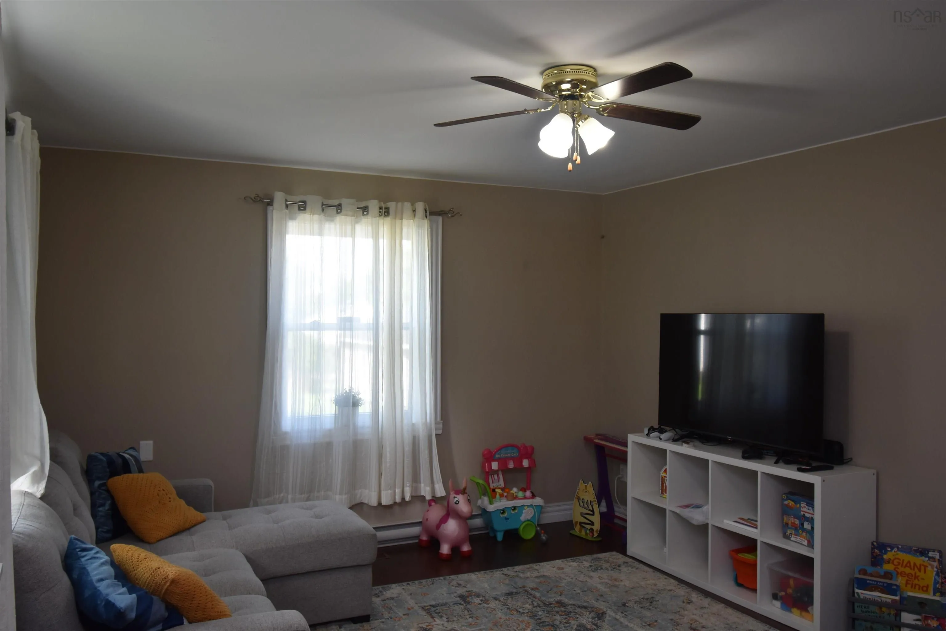 25 Cook Street, Truro, NS B2N 2E4, 4 Bedrooms Bedrooms, ,3 BathroomsBathrooms,Residential,For Sale,Cook,202519040