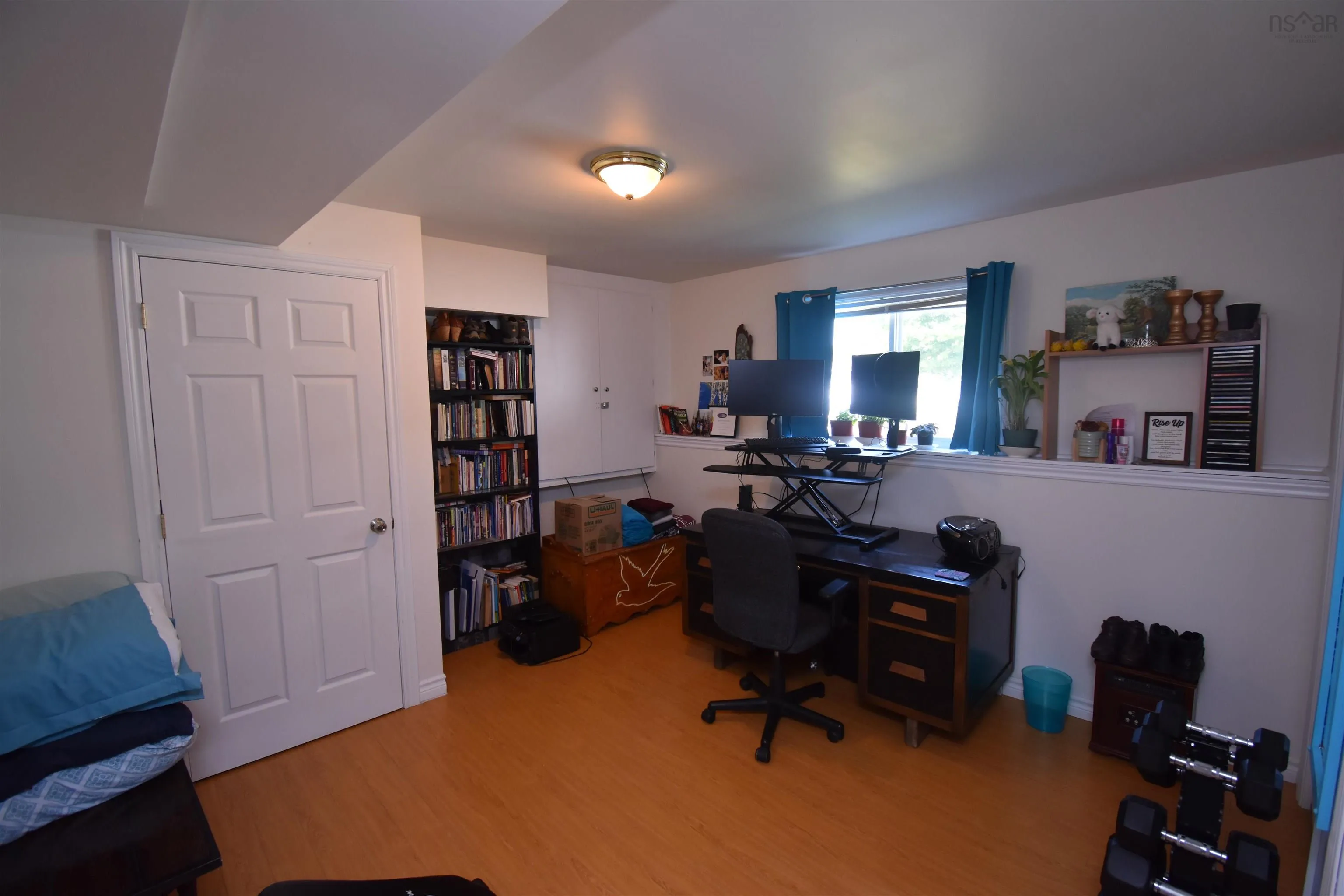 25 Cook Street, Truro, NS B2N 2E4, 4 Bedrooms Bedrooms, ,3 BathroomsBathrooms,Residential,For Sale,Cook,202519040