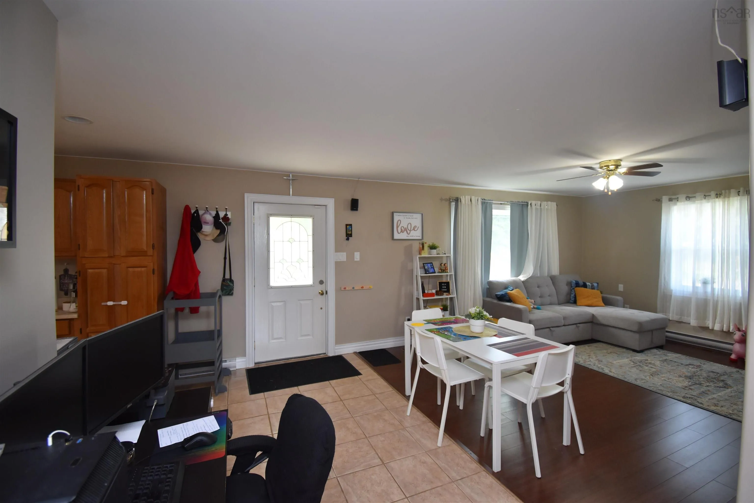 25 Cook Street, Truro, NS B2N 2E4, 4 Bedrooms Bedrooms, ,3 BathroomsBathrooms,Residential,For Sale,Cook,202519040