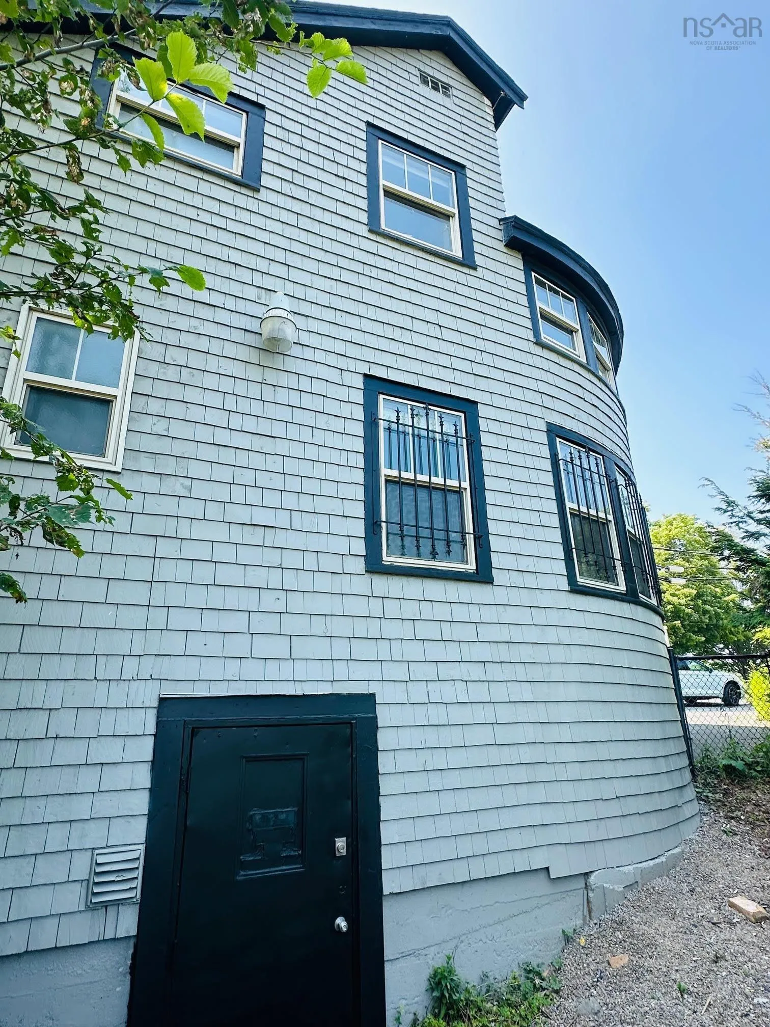 170 Ochterloney Street, Dartmouth Ns B2y 1e1, 5 Bedrooms Bedrooms, ,2 BathroomsBathrooms,Residential,For Sale,Ochterloney,202323318
