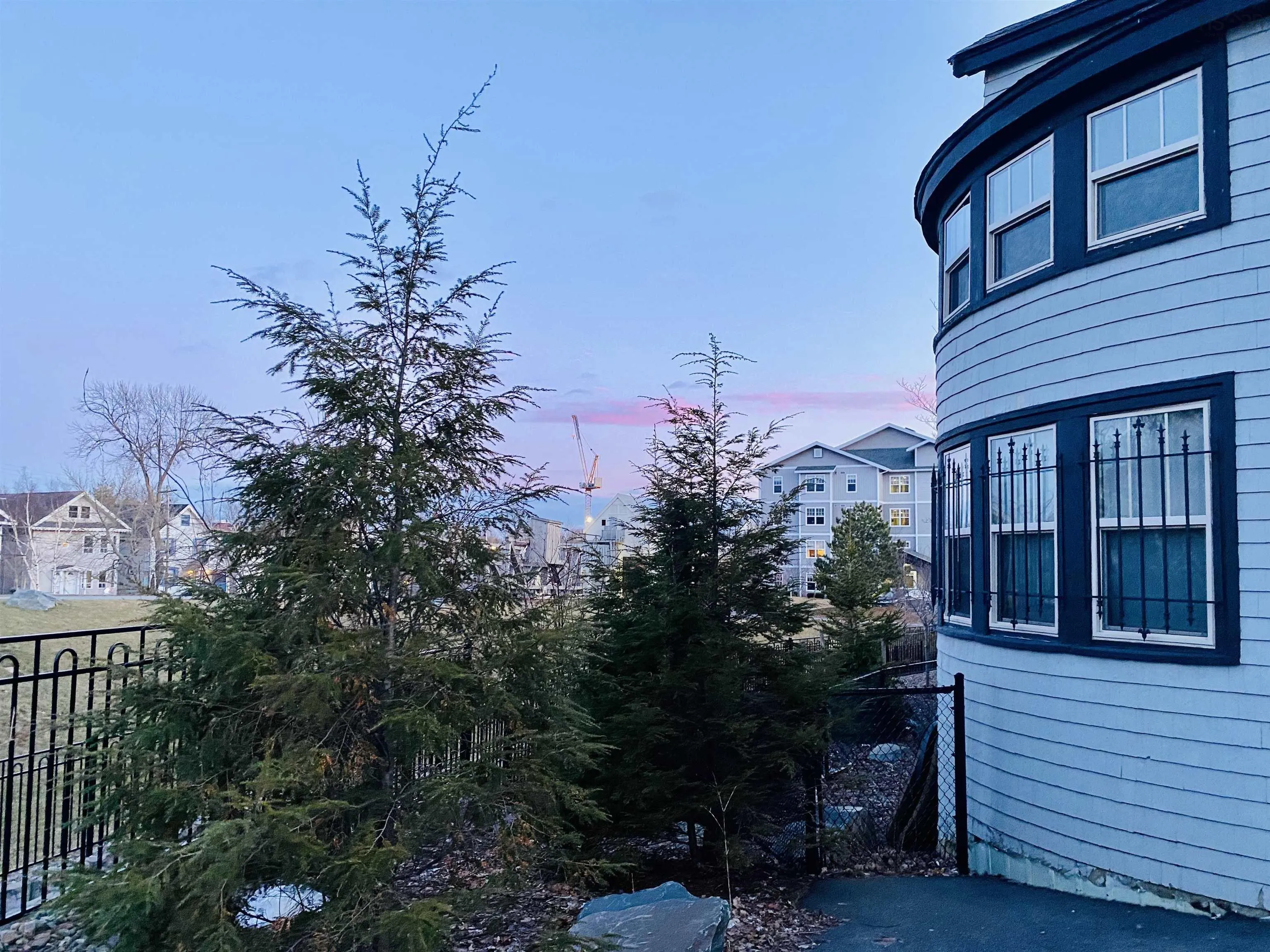 170 Ochterloney Street, Dartmouth Ns B2y 1e1, 5 Bedrooms Bedrooms, ,2 BathroomsBathrooms,Residential,For Sale,Ochterloney,202323318