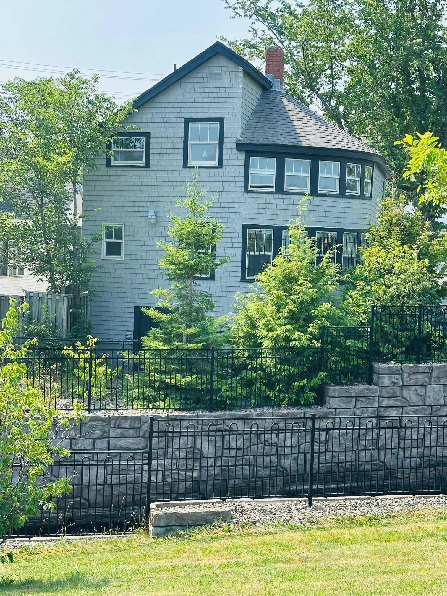 170 Ochterloney Street, Dartmouth Ns B2y 1e1, 5 Bedrooms Bedrooms, ,2 BathroomsBathrooms,Residential,For Sale,Ochterloney,202323318