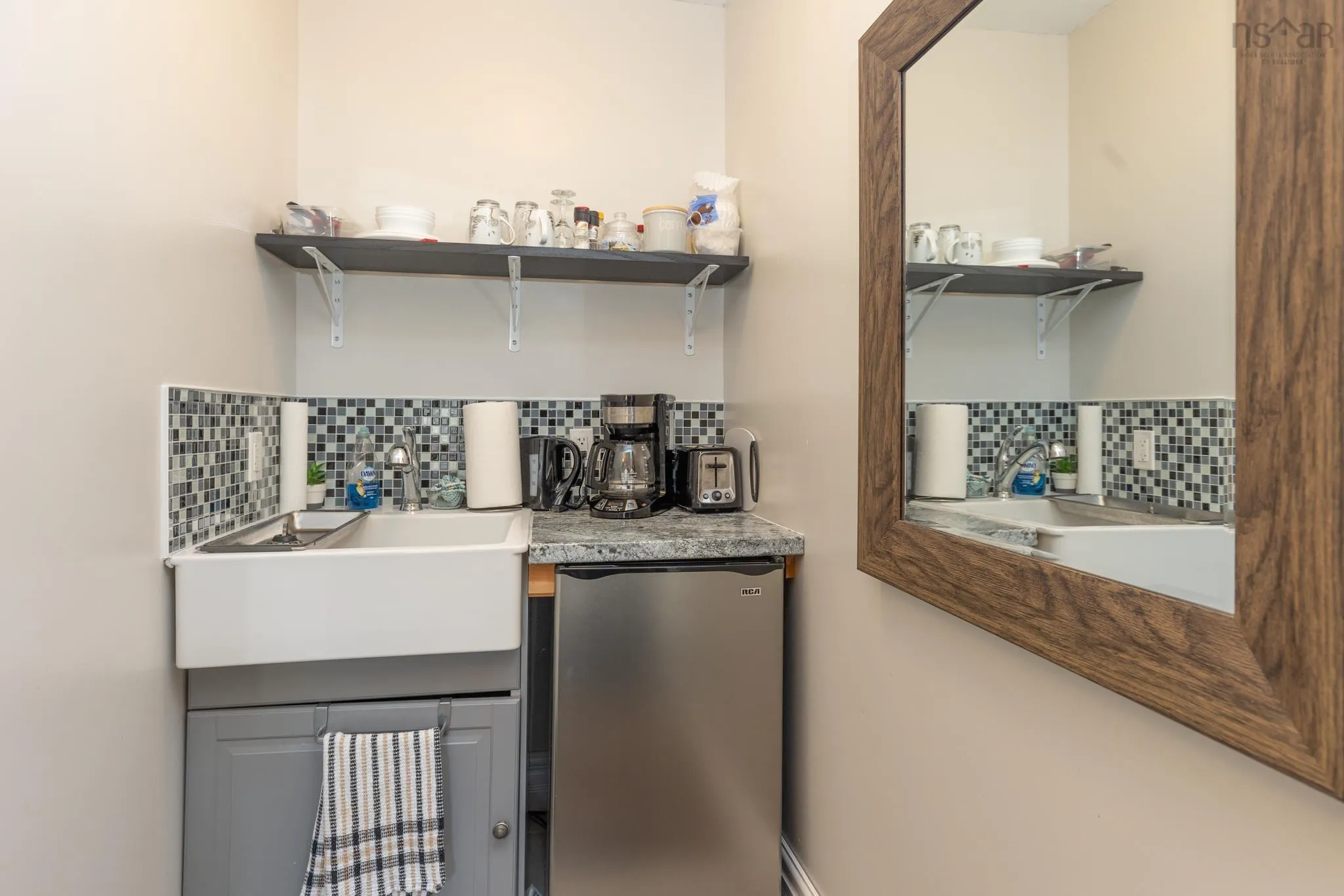 24 Albert Street, Yarmouth Ns B5a 2m9, 3 Bedrooms Bedrooms, ,2 BathroomsBathrooms,Residential,For Sale,Albert,202500060