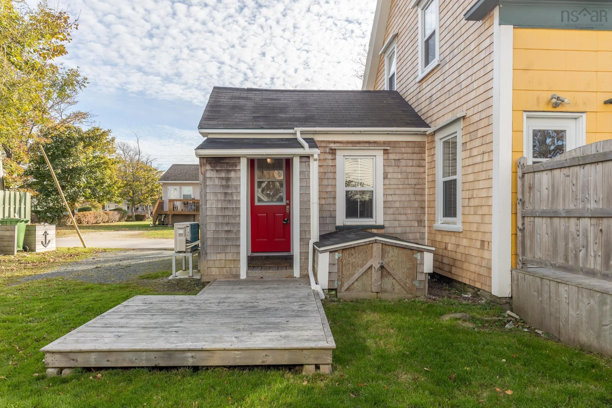 24 Albert Street, Yarmouth Ns B5a 2m9, 3 Bedrooms Bedrooms, ,2 BathroomsBathrooms,Residential,For Sale,Albert,202500060