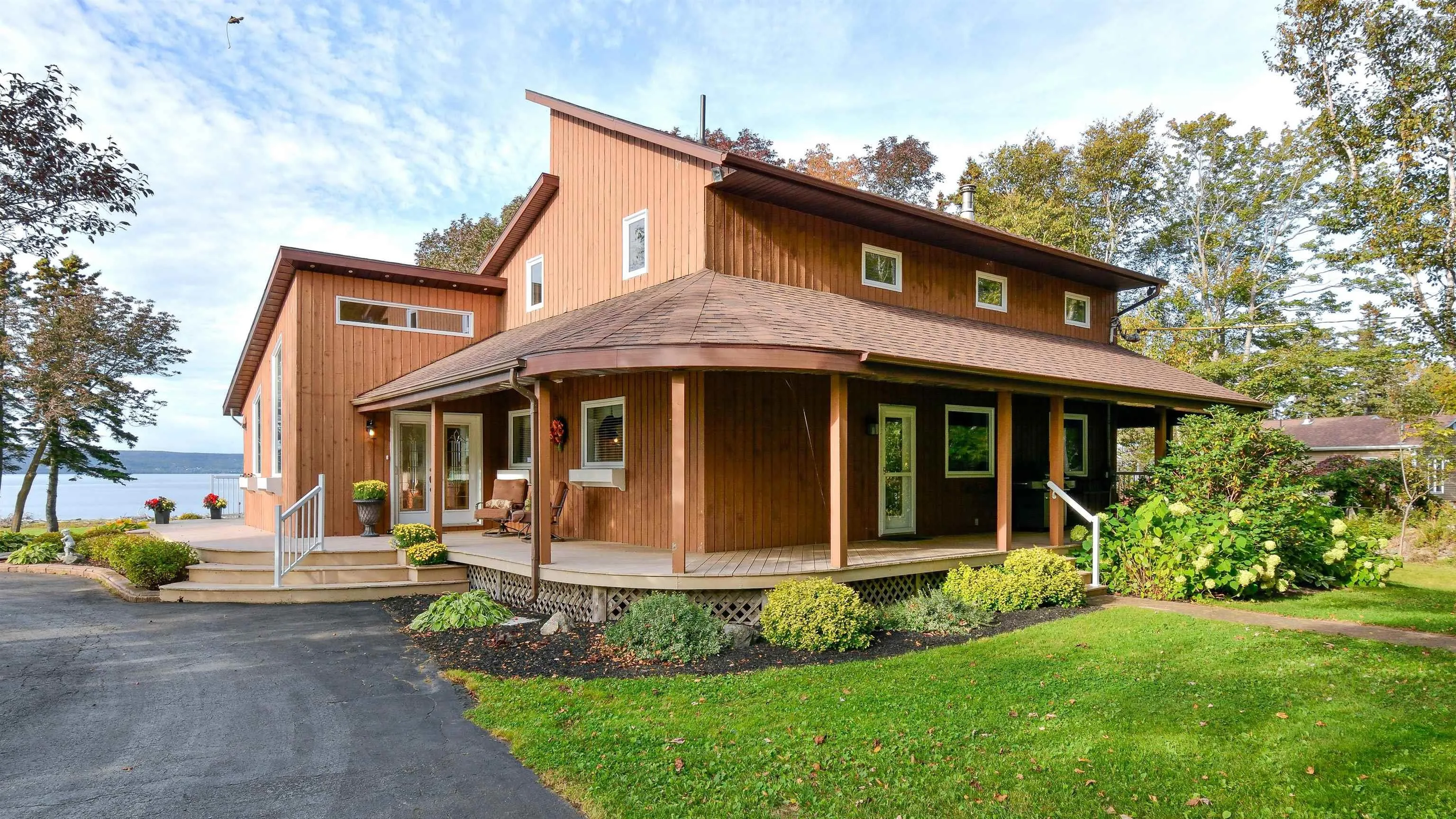 8816 East Bay Highway, Middle Cape Ns B1j 2a1, 6 Bedrooms Bedrooms, ,3 BathroomsBathrooms,Residential,For Sale,East Bay,202508832